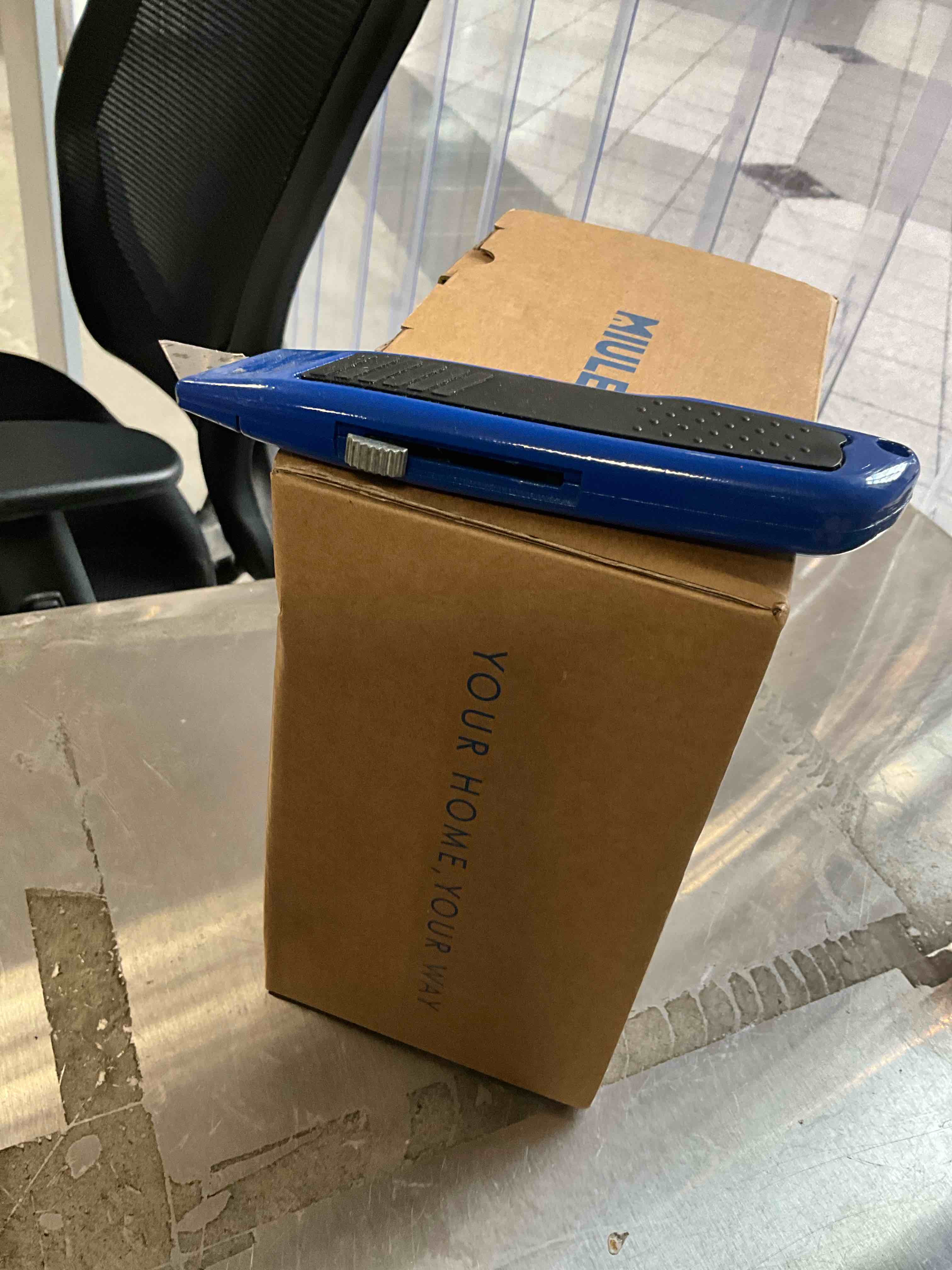 https://s3.amazonaws.com/lotting-images-prod/bidfta/GRA7019538_1789589050771.jpeg