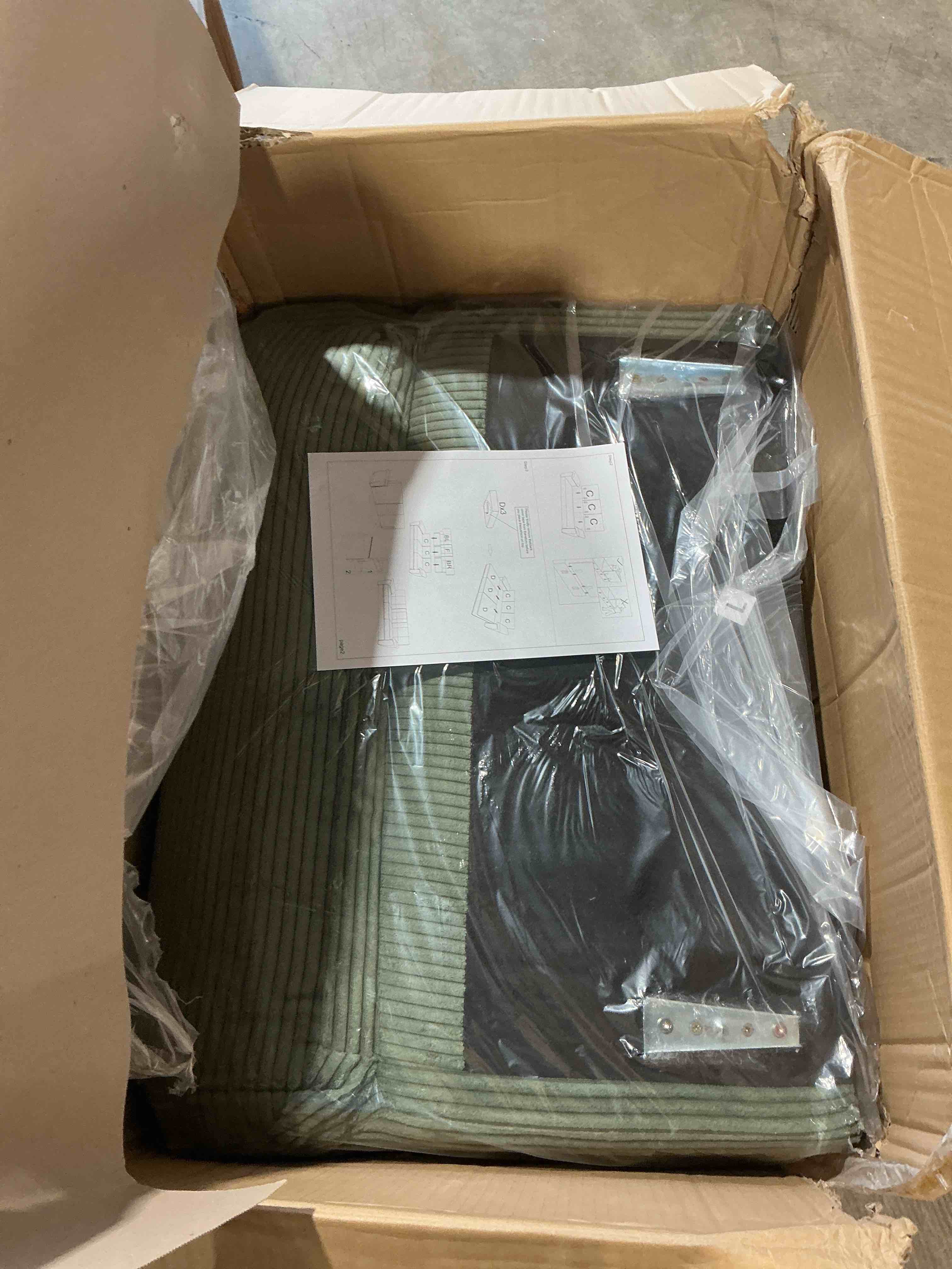 https://s3.amazonaws.com/lotting-images-prod/bidfta/GRA7021162_1787158870300.jpeg