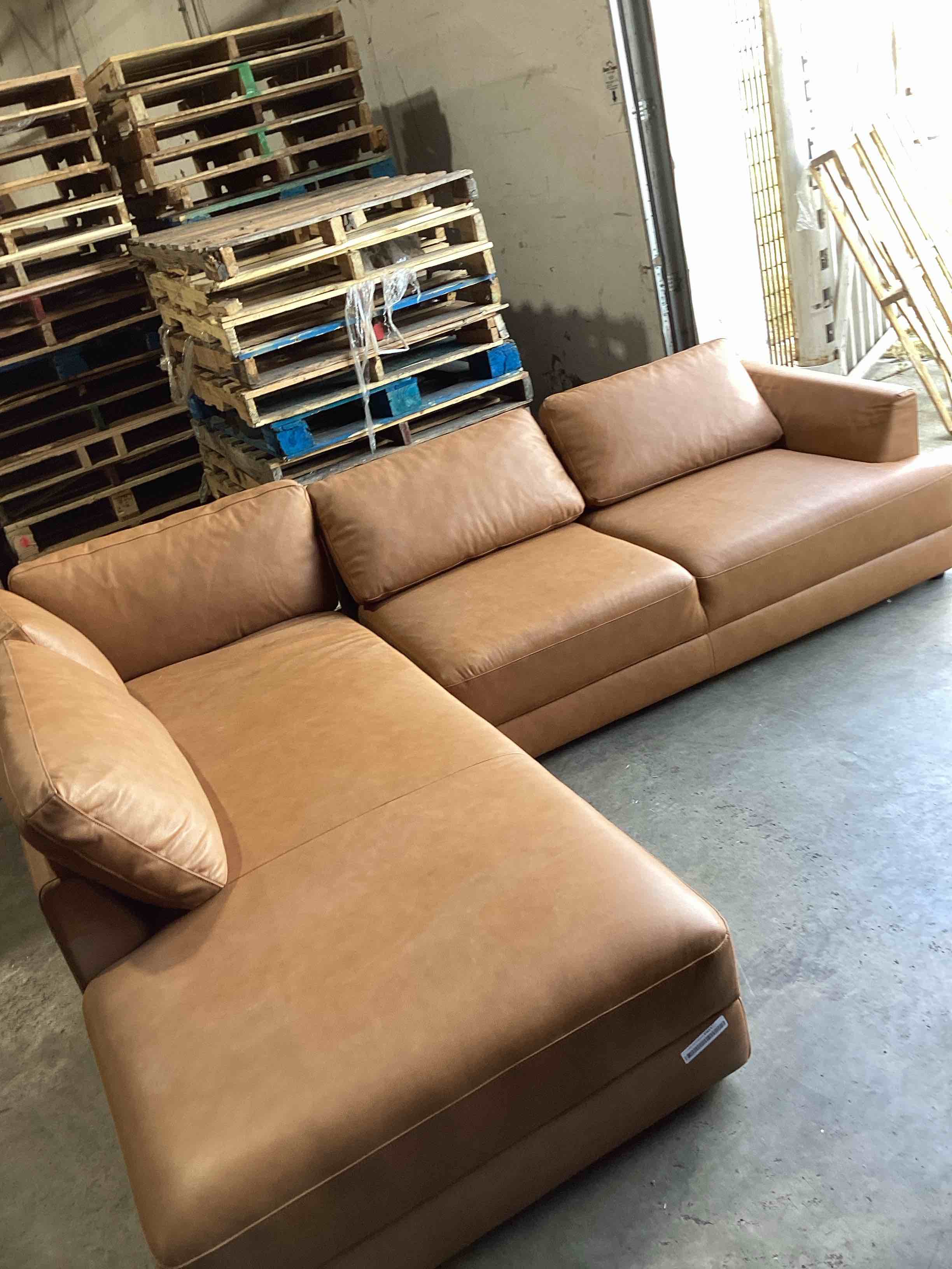 Condition photo showing Good Condition for glendale tan real leather right-facing sectional
