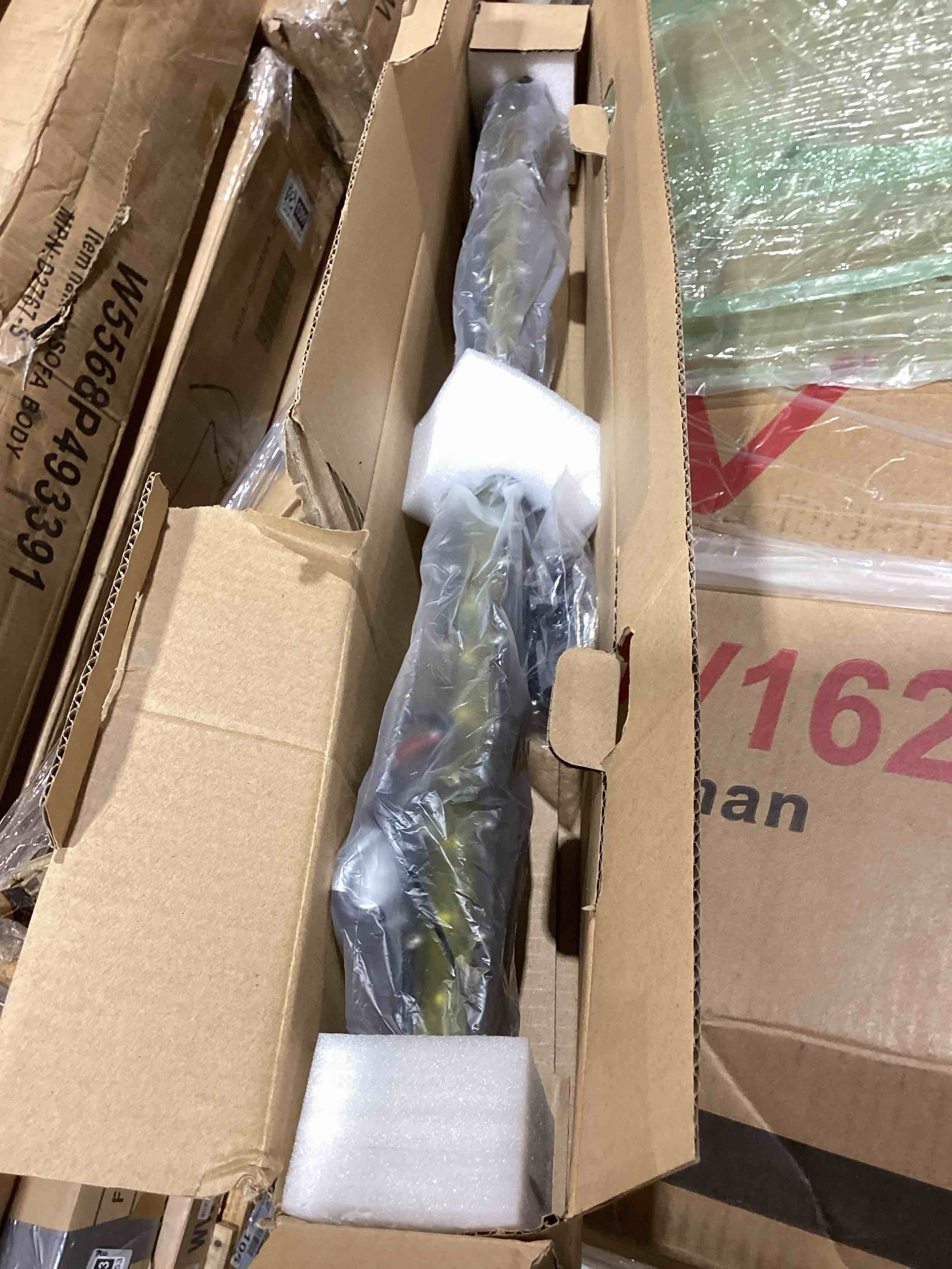 Condition photo showing Good Condition for 26 inch yellow led light bar single row with wiring harness