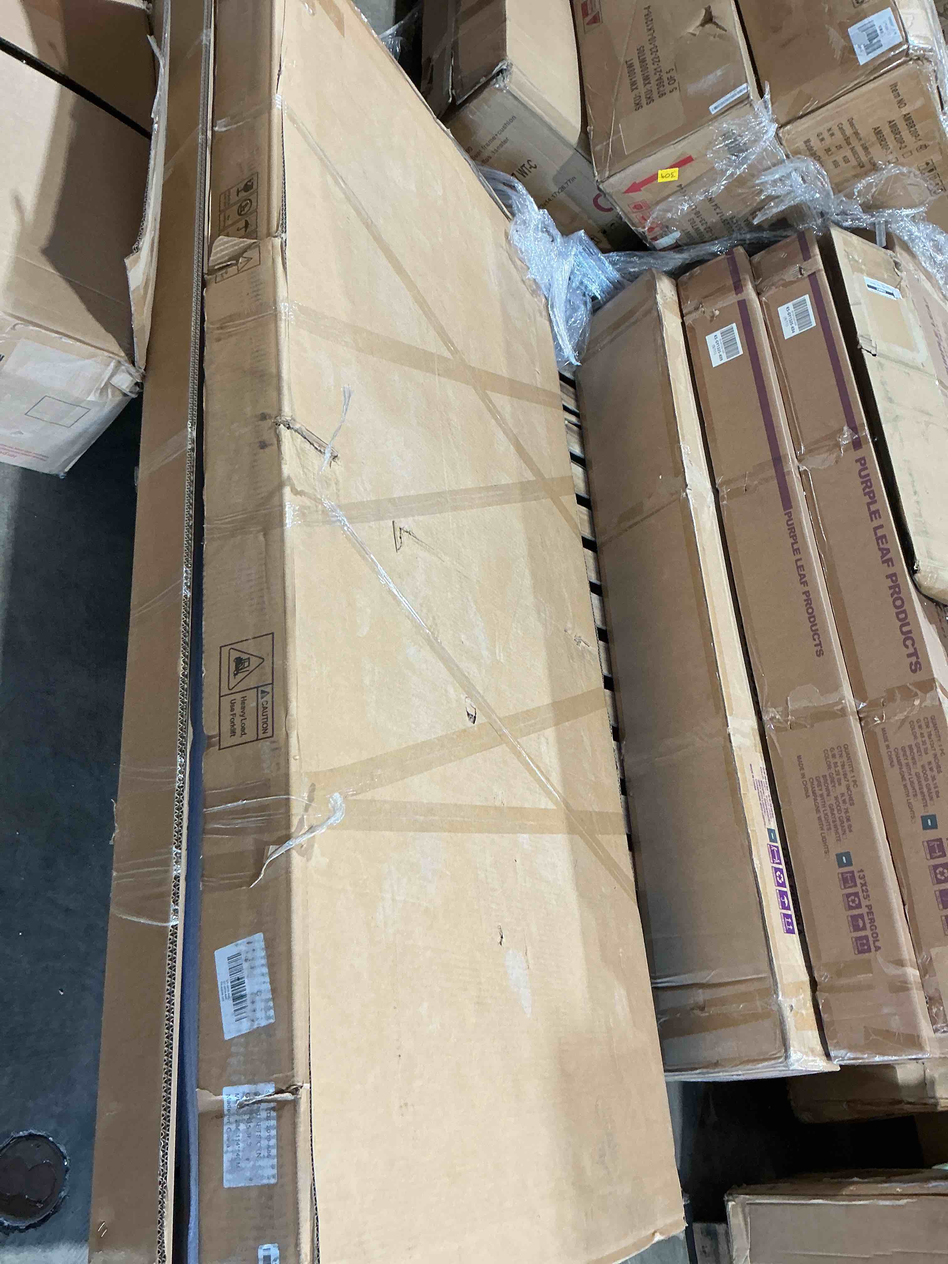 https://s3.amazonaws.com/lotting-images-prod/bidfta/GRA7021404_1787594616311.jpeg