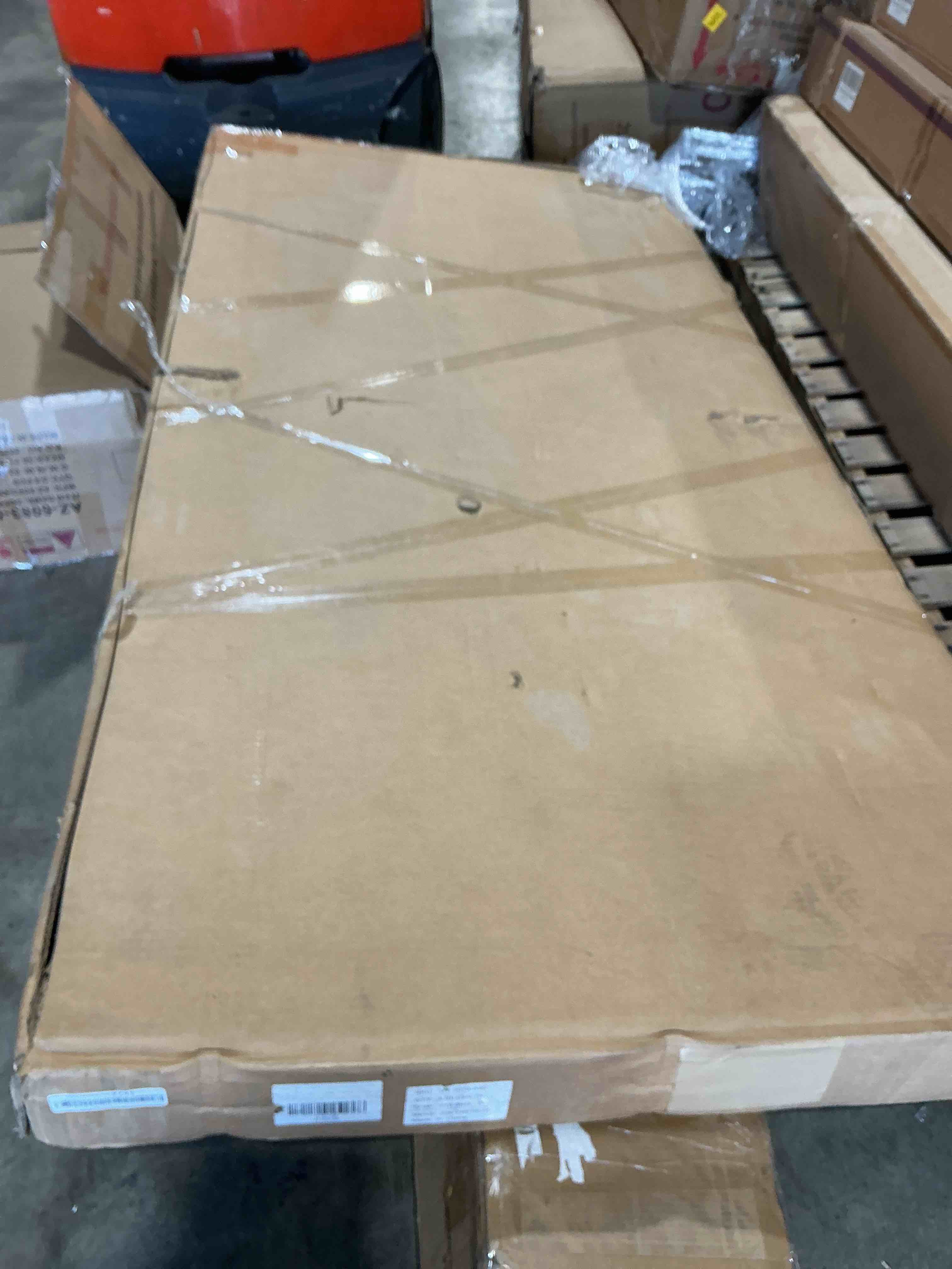 https://s3.amazonaws.com/lotting-images-prod/bidfta/GRA7021404_1787594862923.jpeg