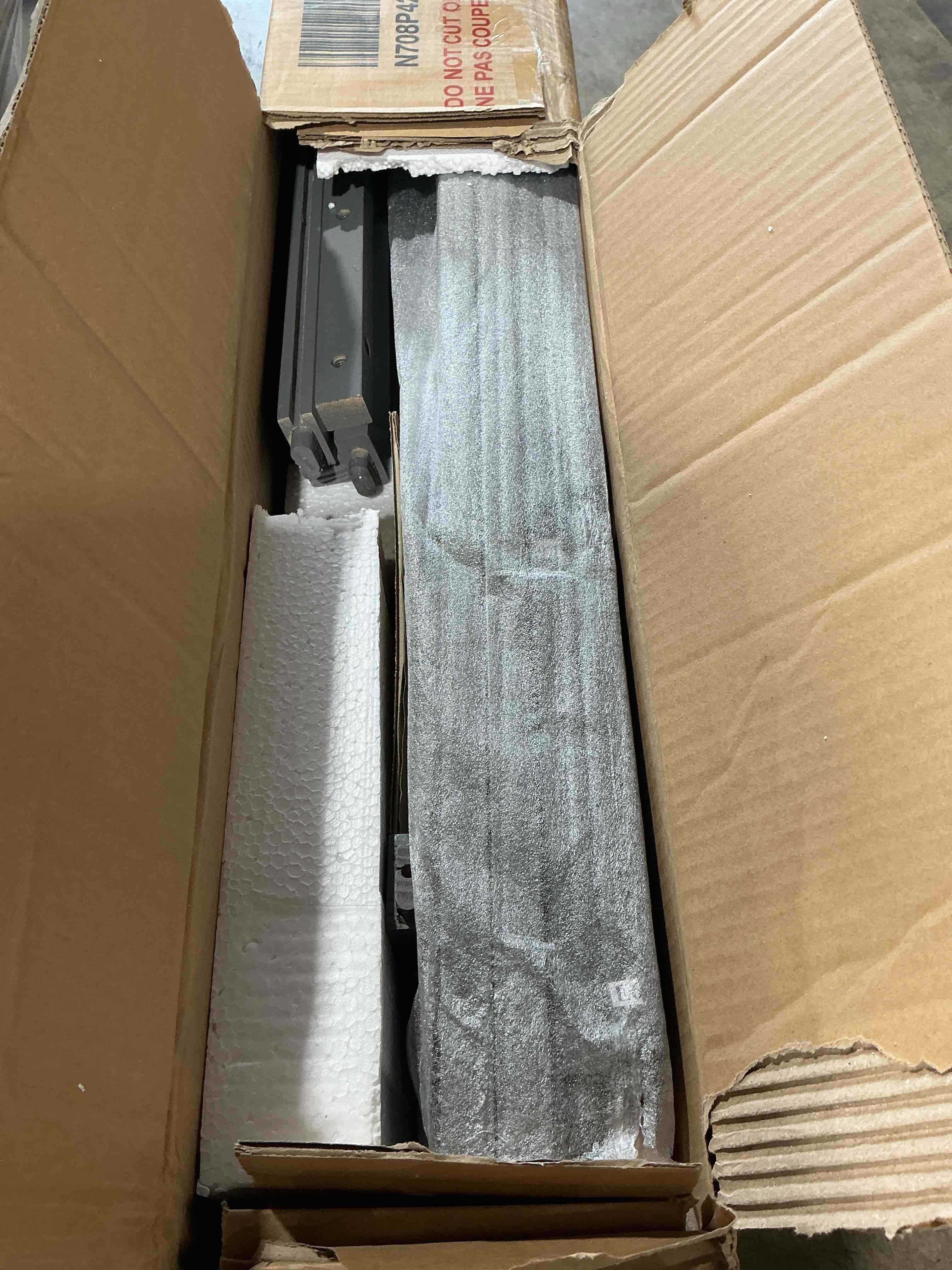 https://s3.amazonaws.com/lotting-images-prod/bidfta/GRA7021865_1788987414258.jpeg