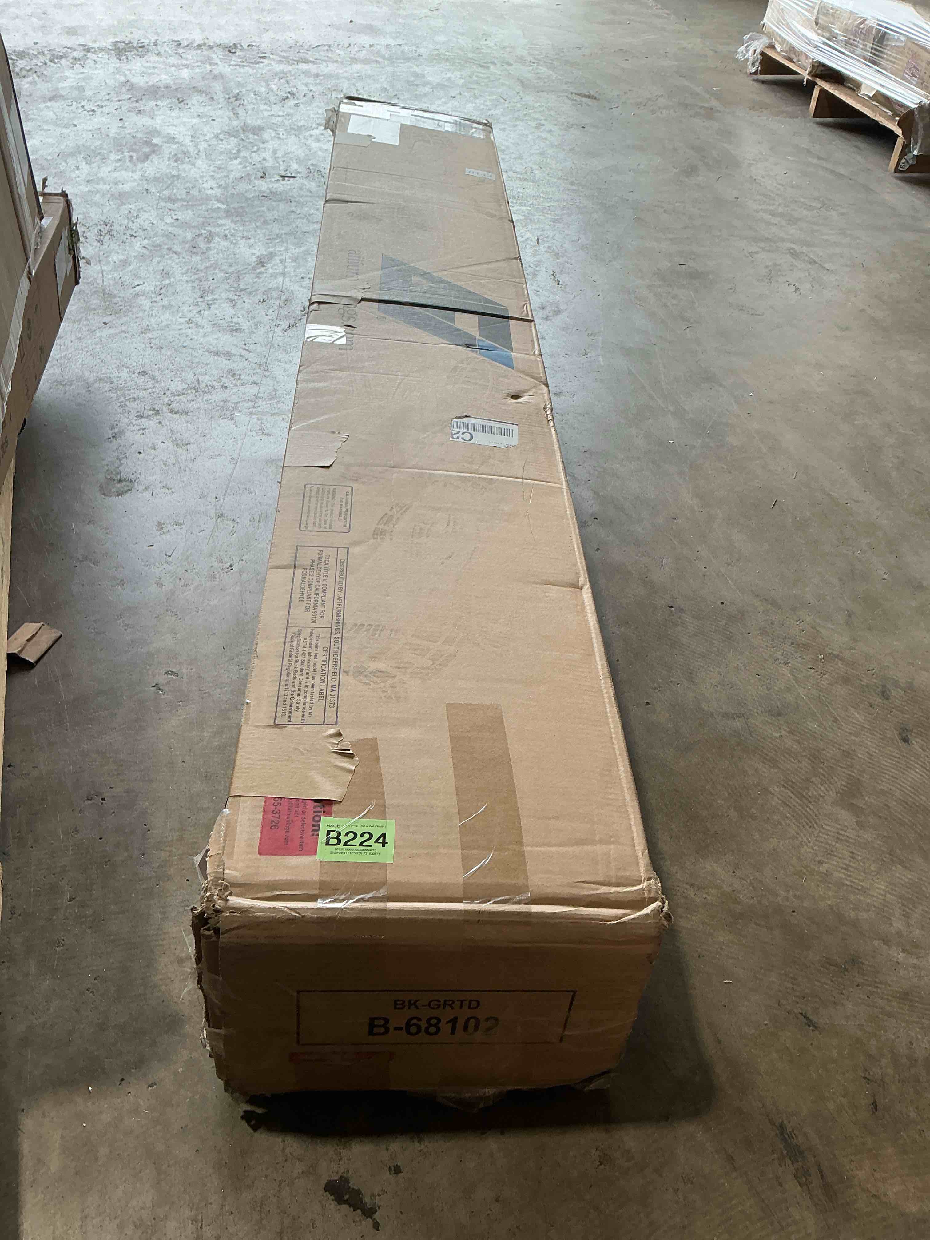 https://s3.amazonaws.com/lotting-images-prod/bidfta/GRA7021917_1789061541056.jpeg