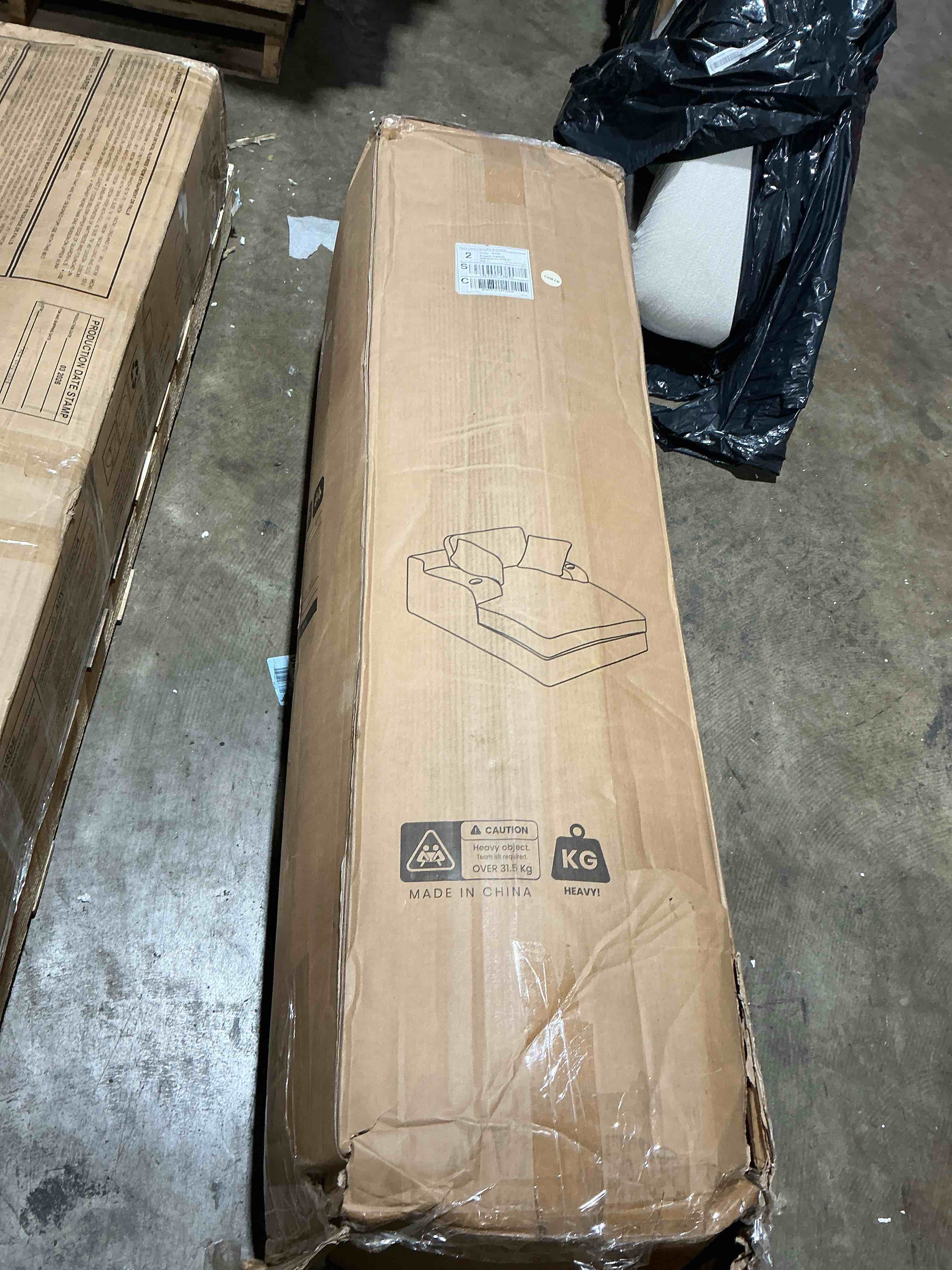 https://s3.amazonaws.com/lotting-images-prod/bidfta/GRA7022136_1789399569366.jpeg