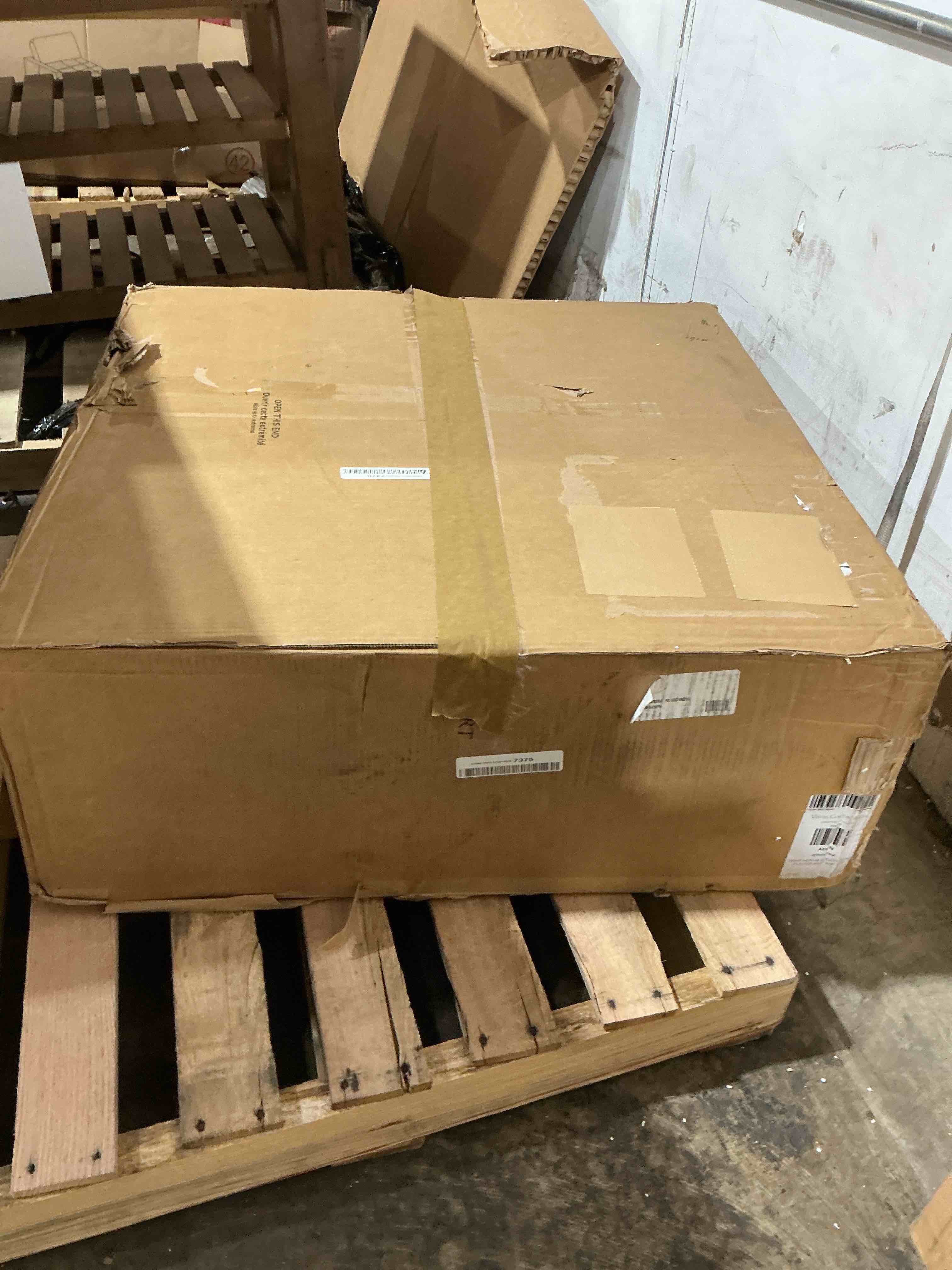 https://s3.amazonaws.com/lotting-images-prod/bidfta/GRA7022253_1789487167304.jpeg