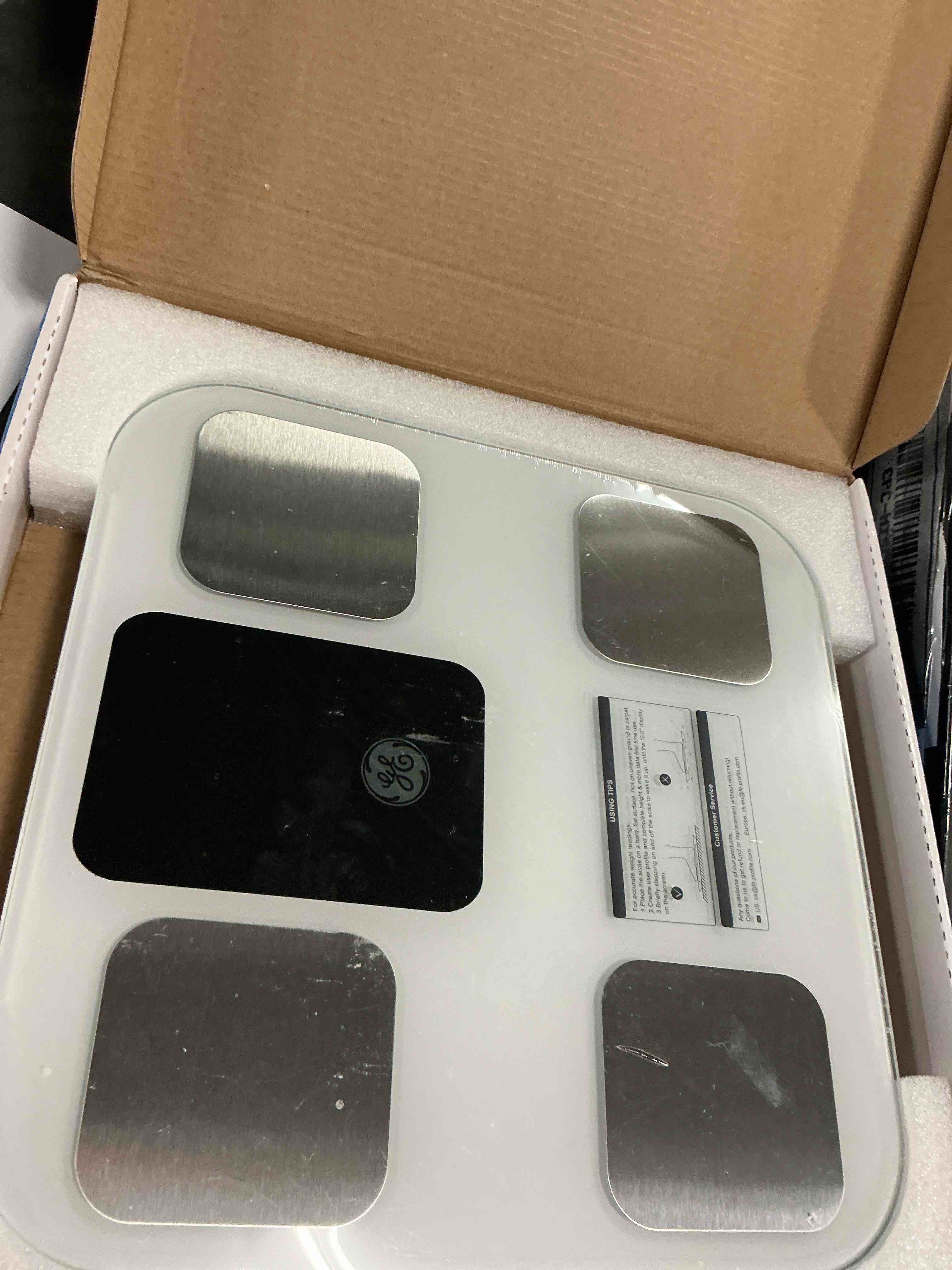 https://s3.amazonaws.com/lotting-images-prod/bidfta/GRA7310814_1789498685386.jpeg