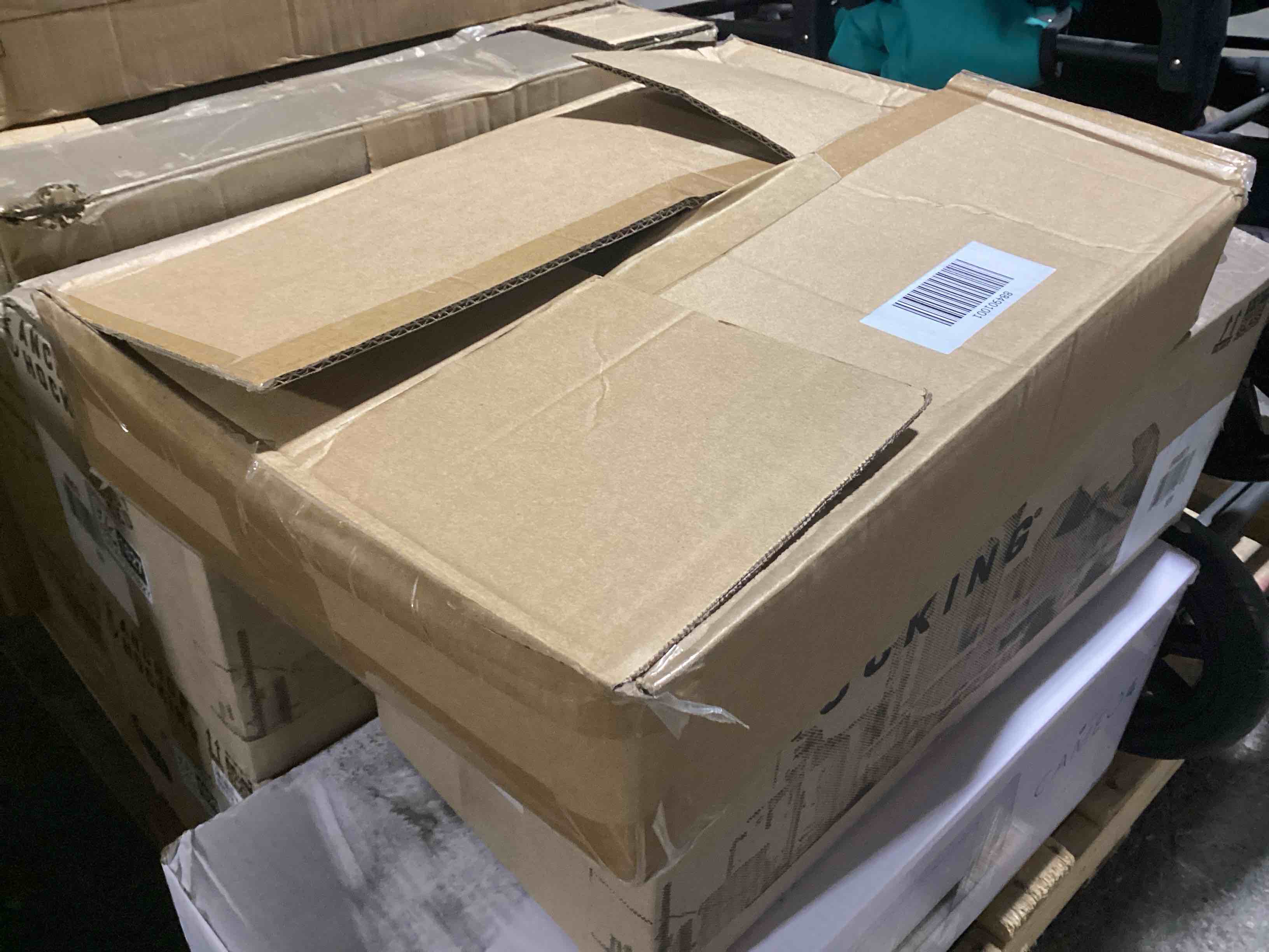 https://s3.amazonaws.com/lotting-images-prod/bidfta/GRA7331848_1785510799365.jpeg