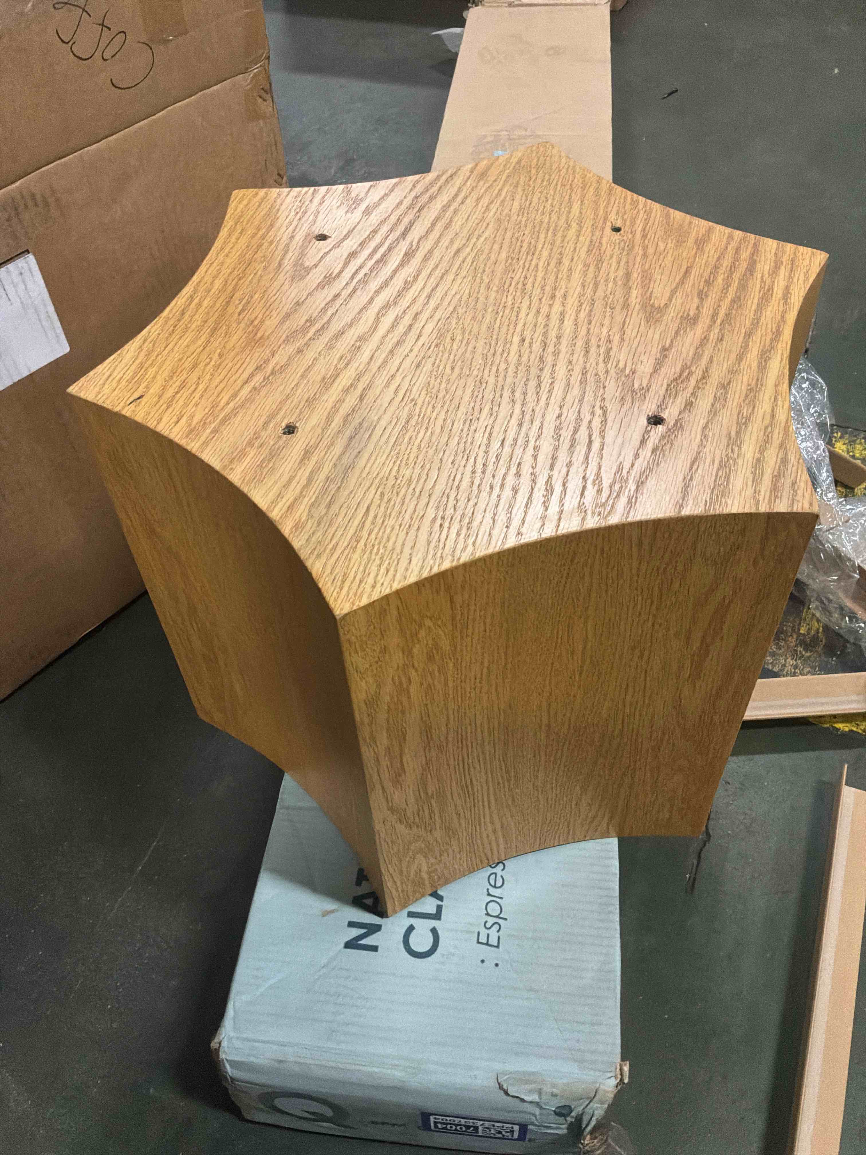 Condition photo showing Good Condition for round coffee table for living room modern