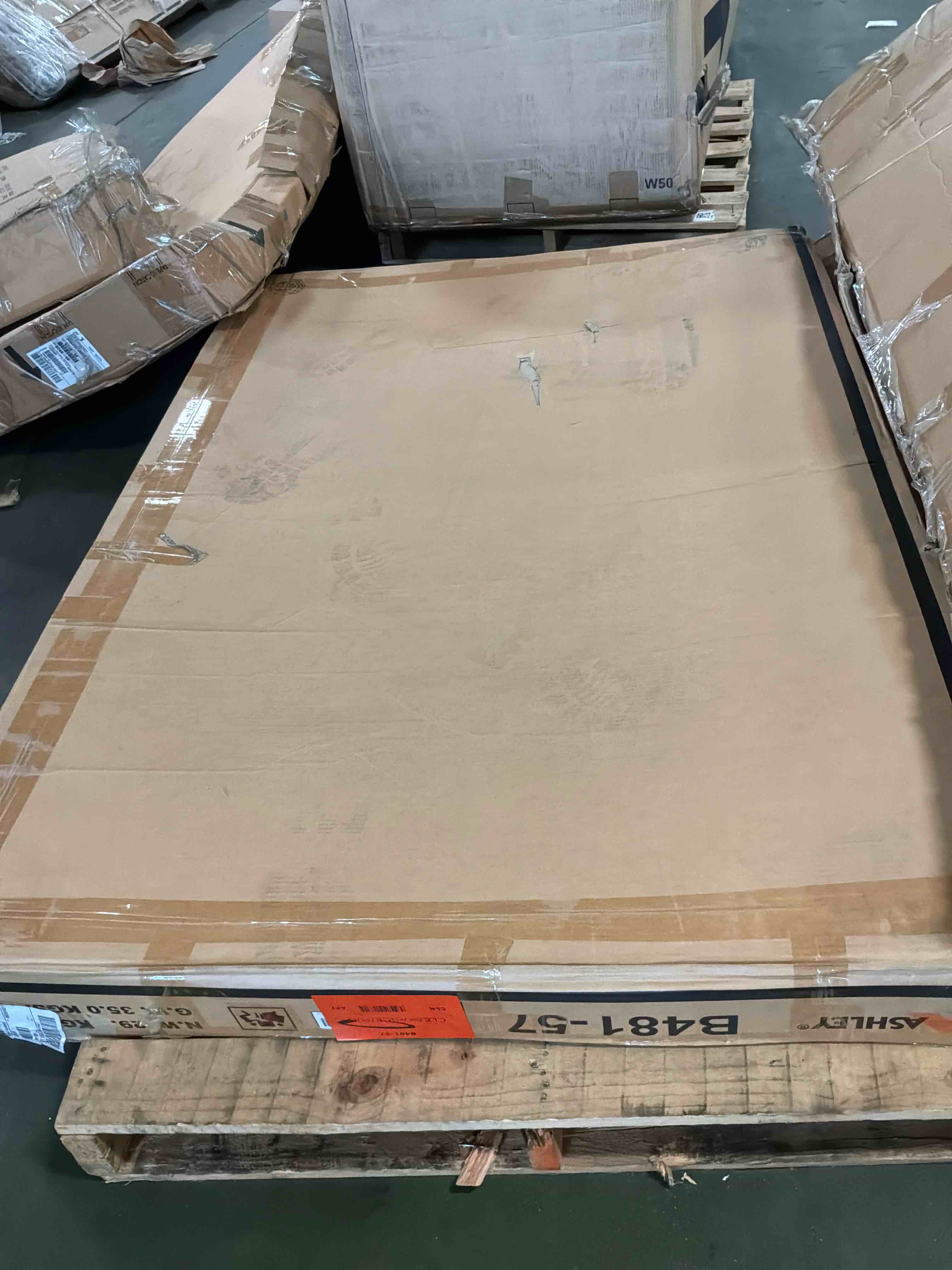 Condition photo showing Good Condition for benson queen panel headboard