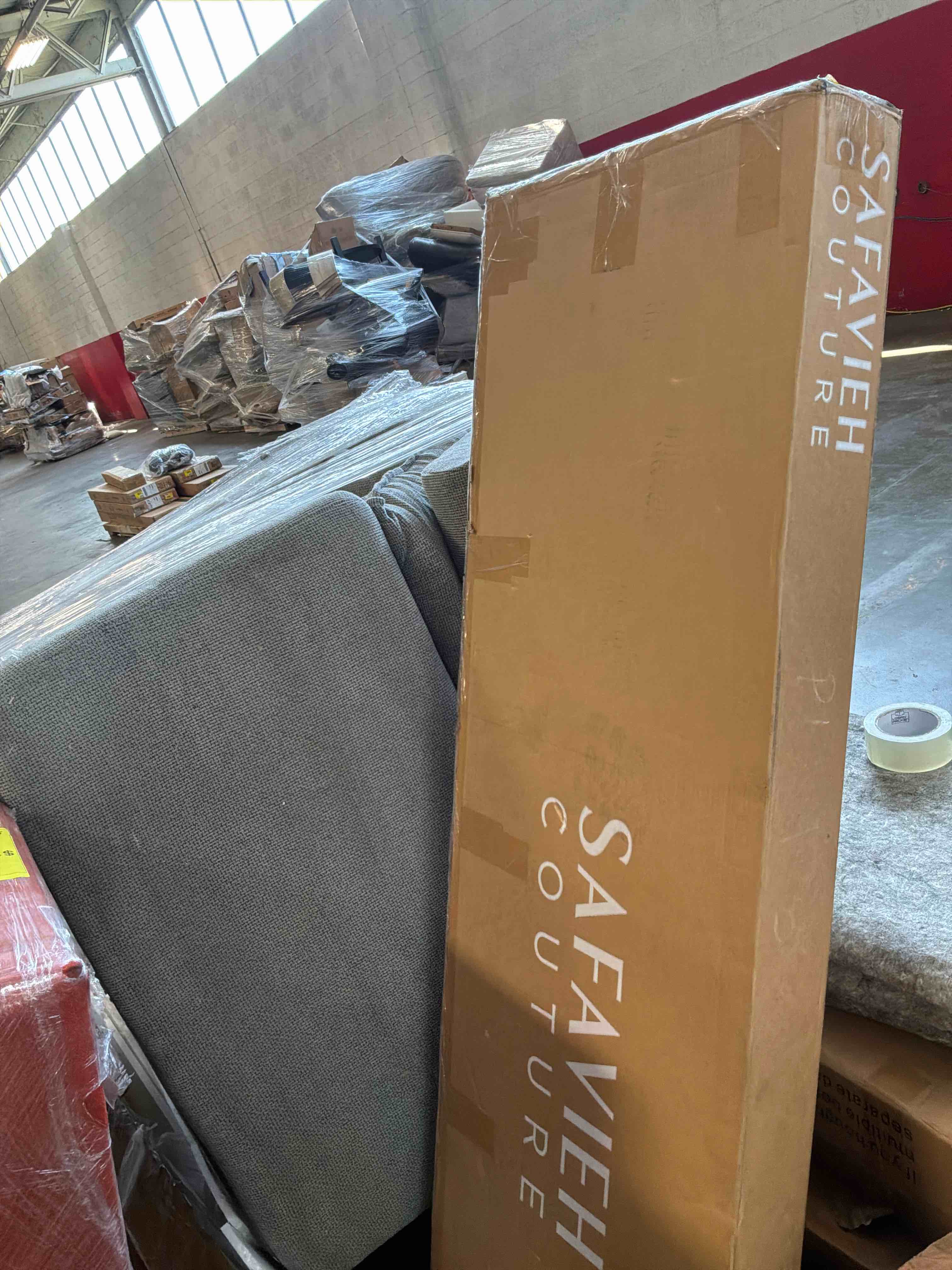 Condition photo showing Good Condition for giuliano beige wood frame king panel bed (incomplete box 2/3)