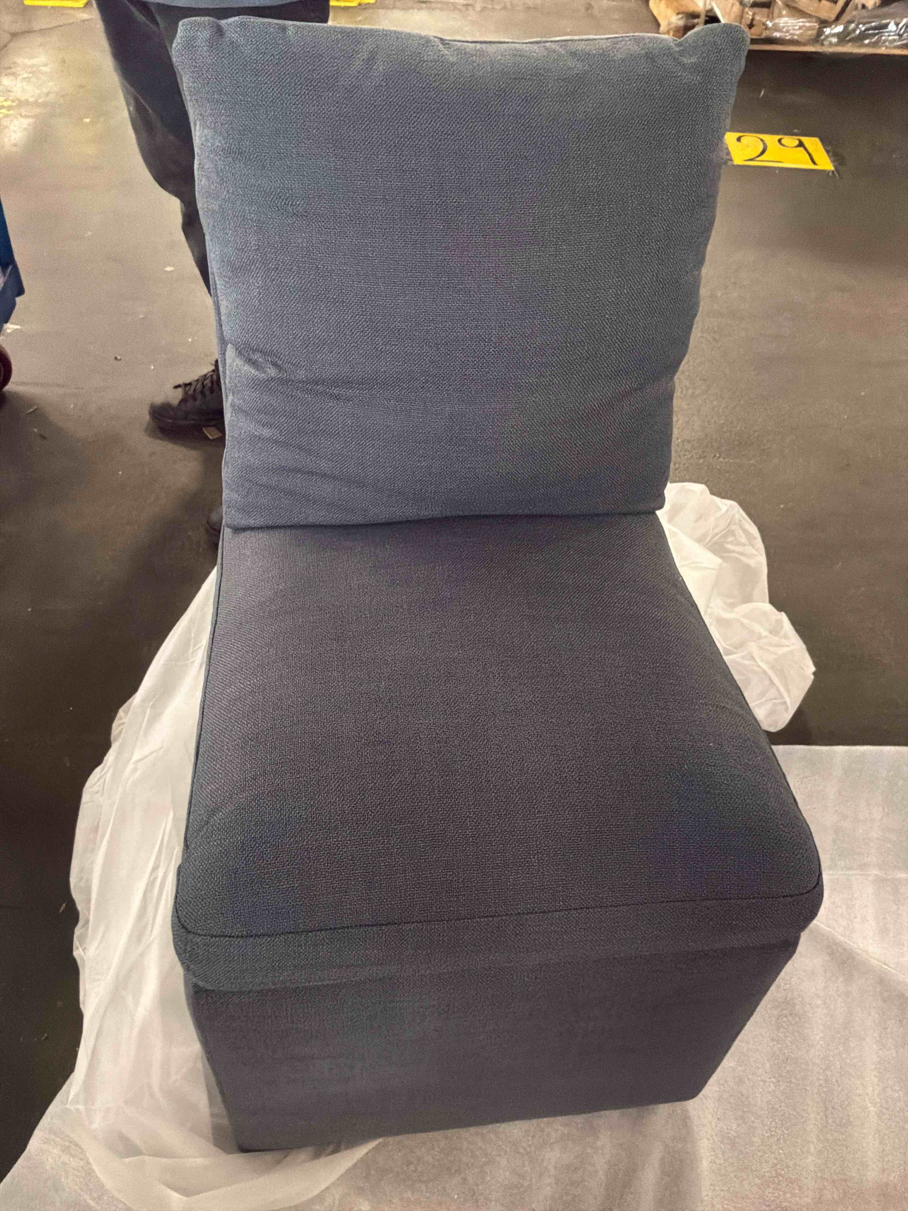 Condition photo showing Good Condition for desoto caster armless chair