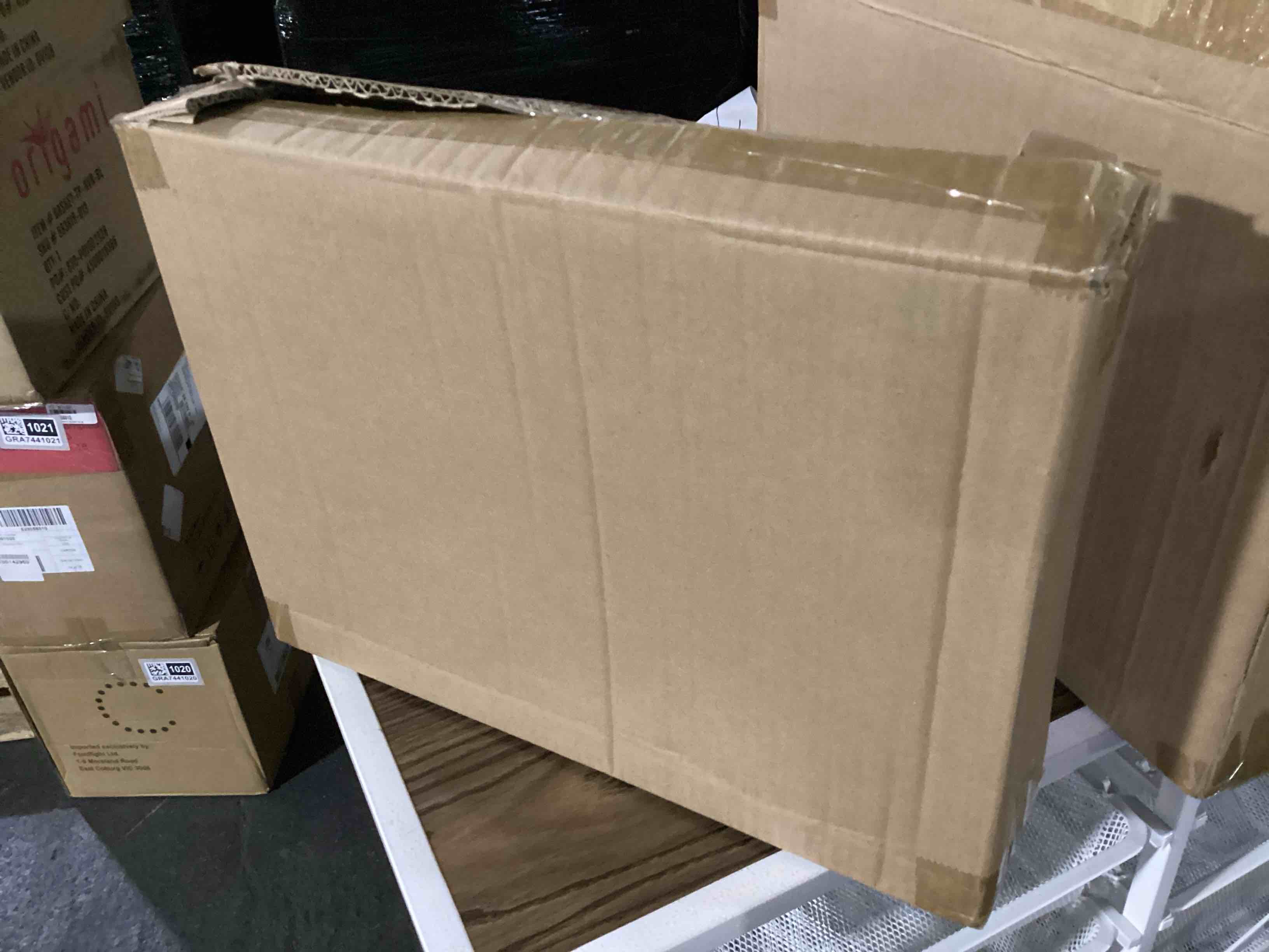 Condition photo showing Good Condition for prestige single drawer 6-compartment jewelry box - emerald