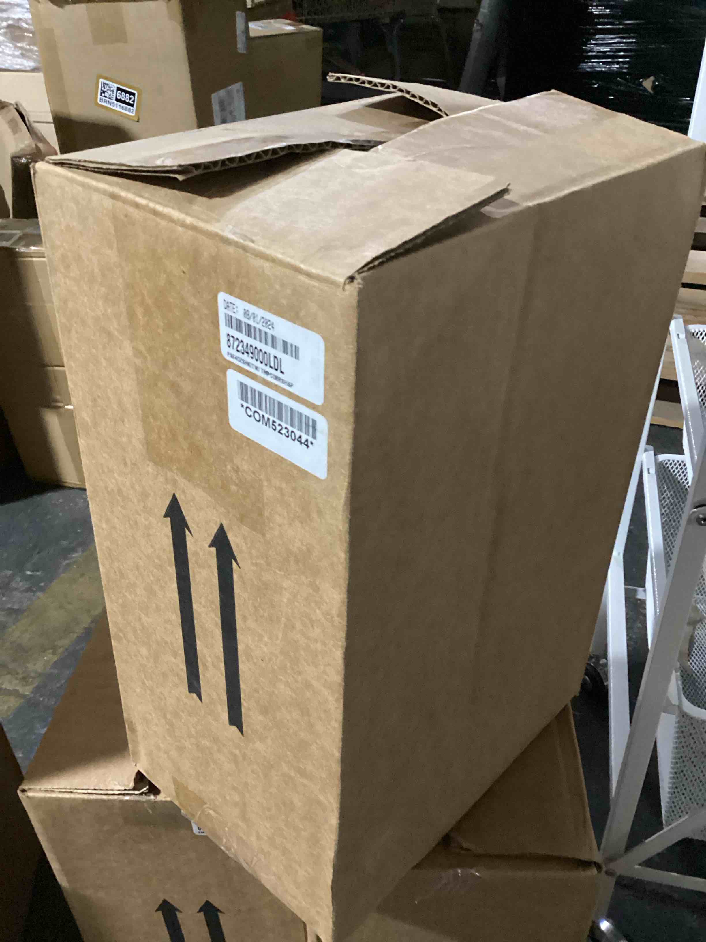 https://s3.amazonaws.com/lotting-images-prod/bidfta/GRA7442208_1781809227044.jpeg