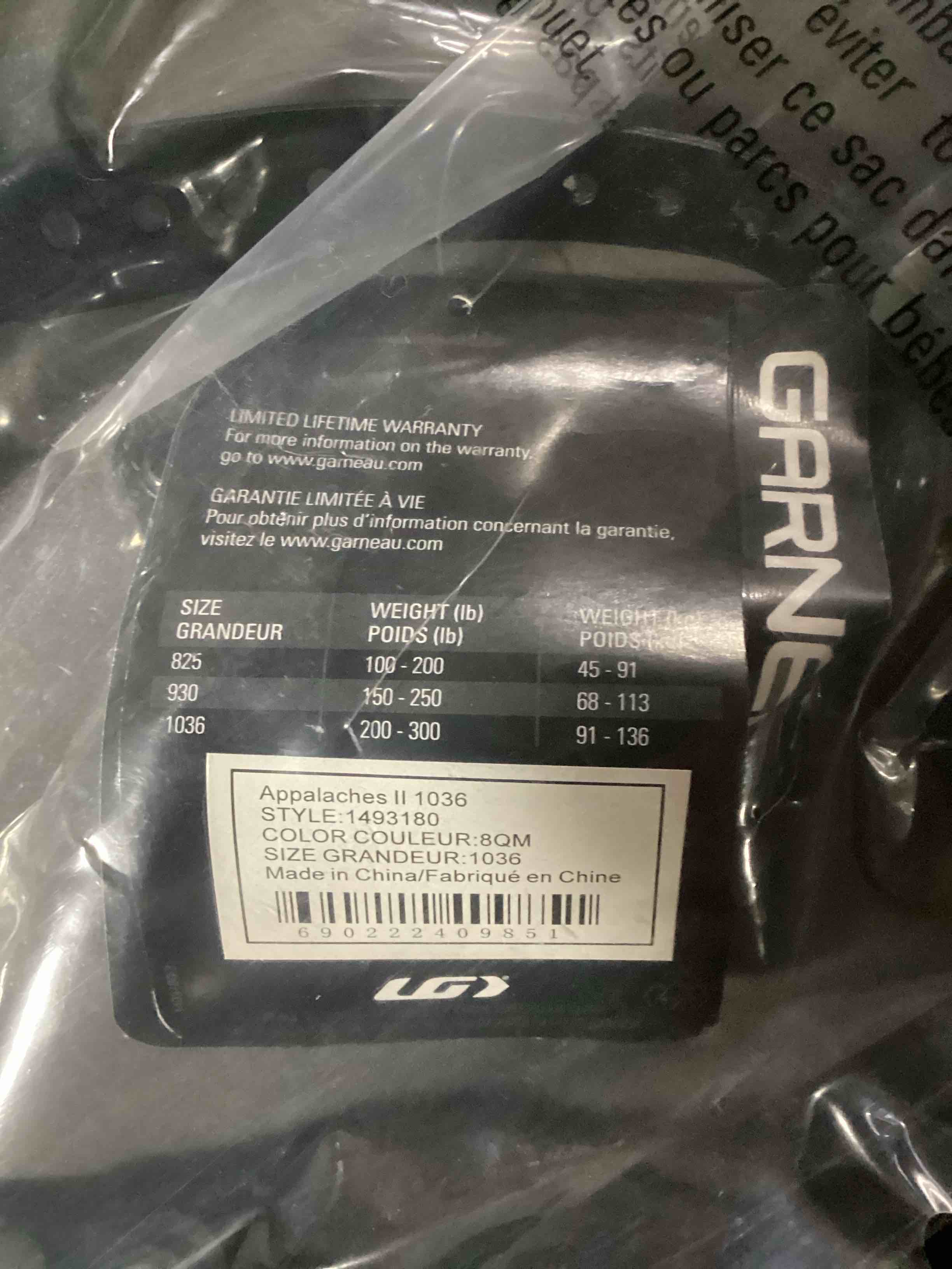 Condition photo showing New/Like New for size 1036 (200-300lbs) garneau appalaches ii men’s snowshoes, black/grey