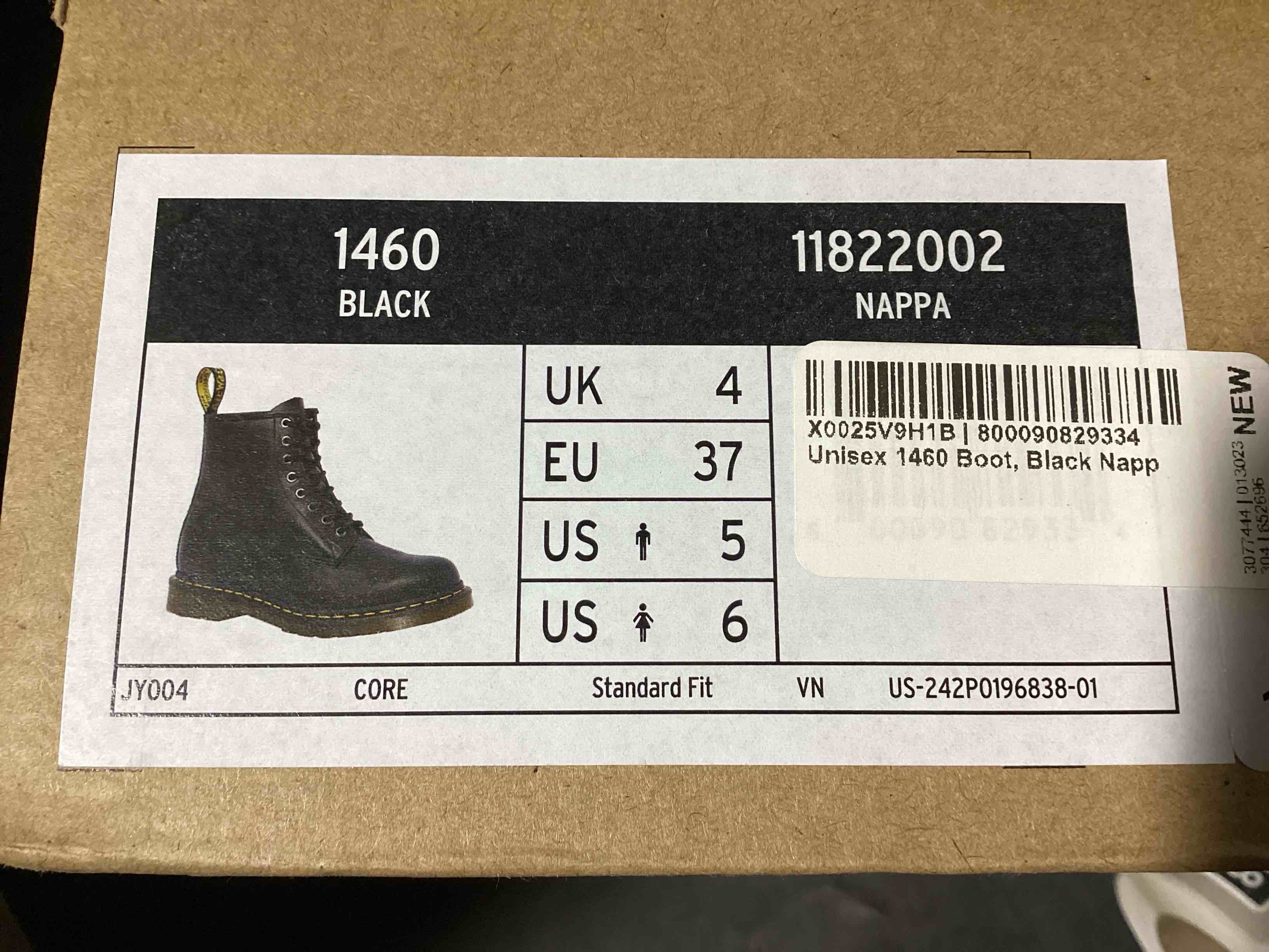 Condition photo showing New/Like New for size 5 men/6 woman dr. martens 1460 black nappa leather lace up boots 1182202