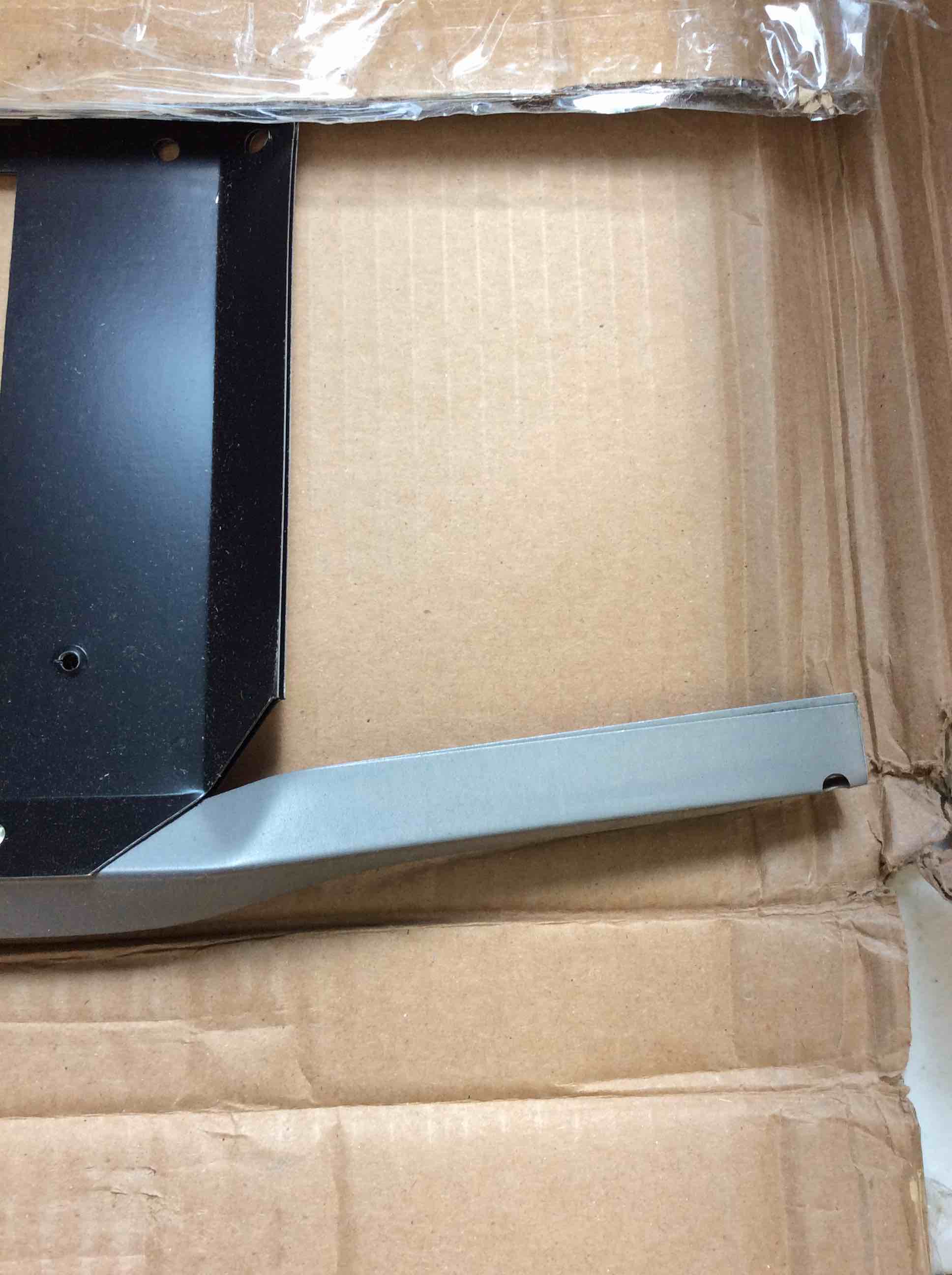 https://s3.amazonaws.com/lotting-images-prod/bidfta/GRA7450577_1782744917376.jpeg