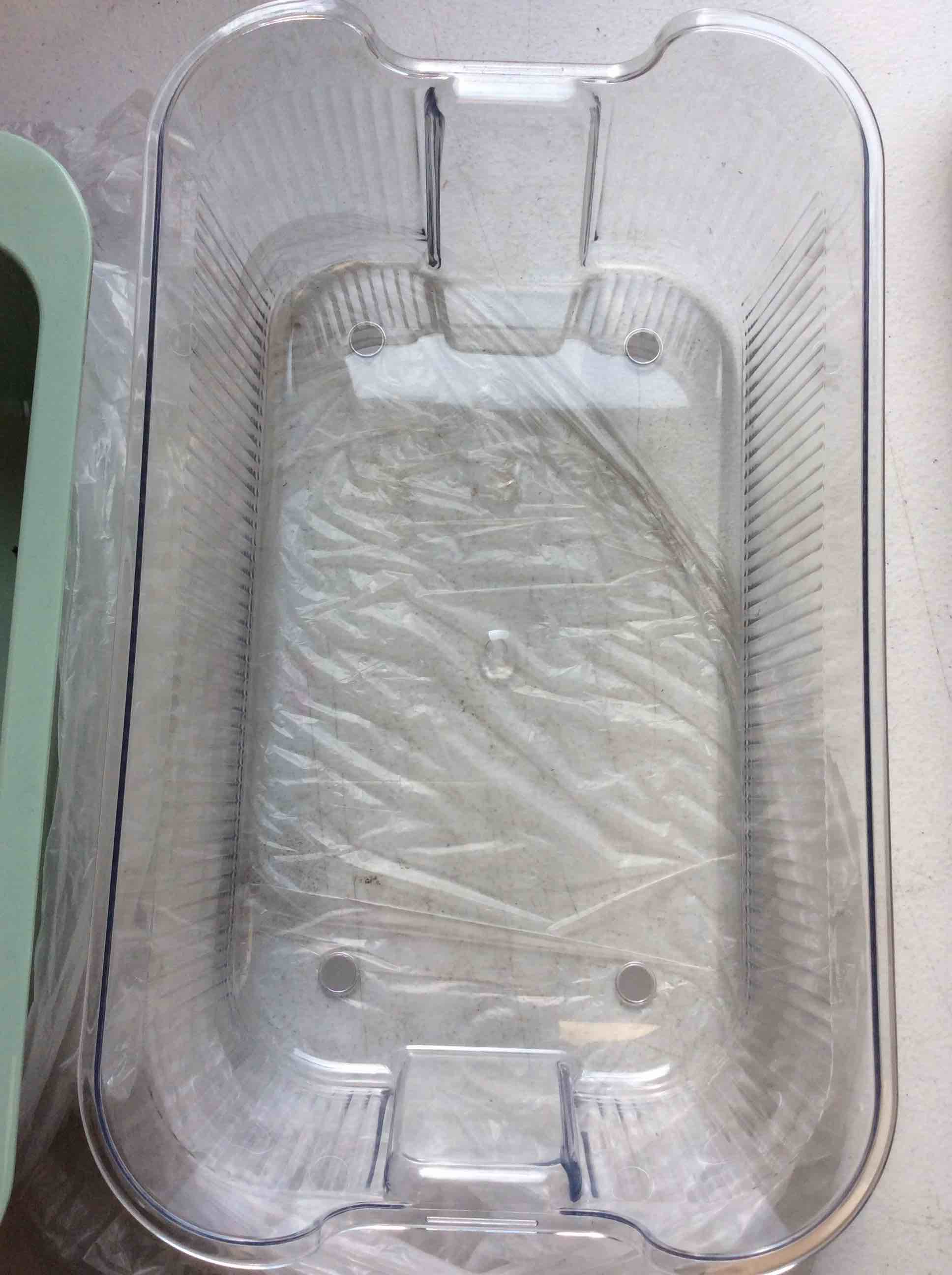 Condition photo showing Good Condition for kitchen baskets 