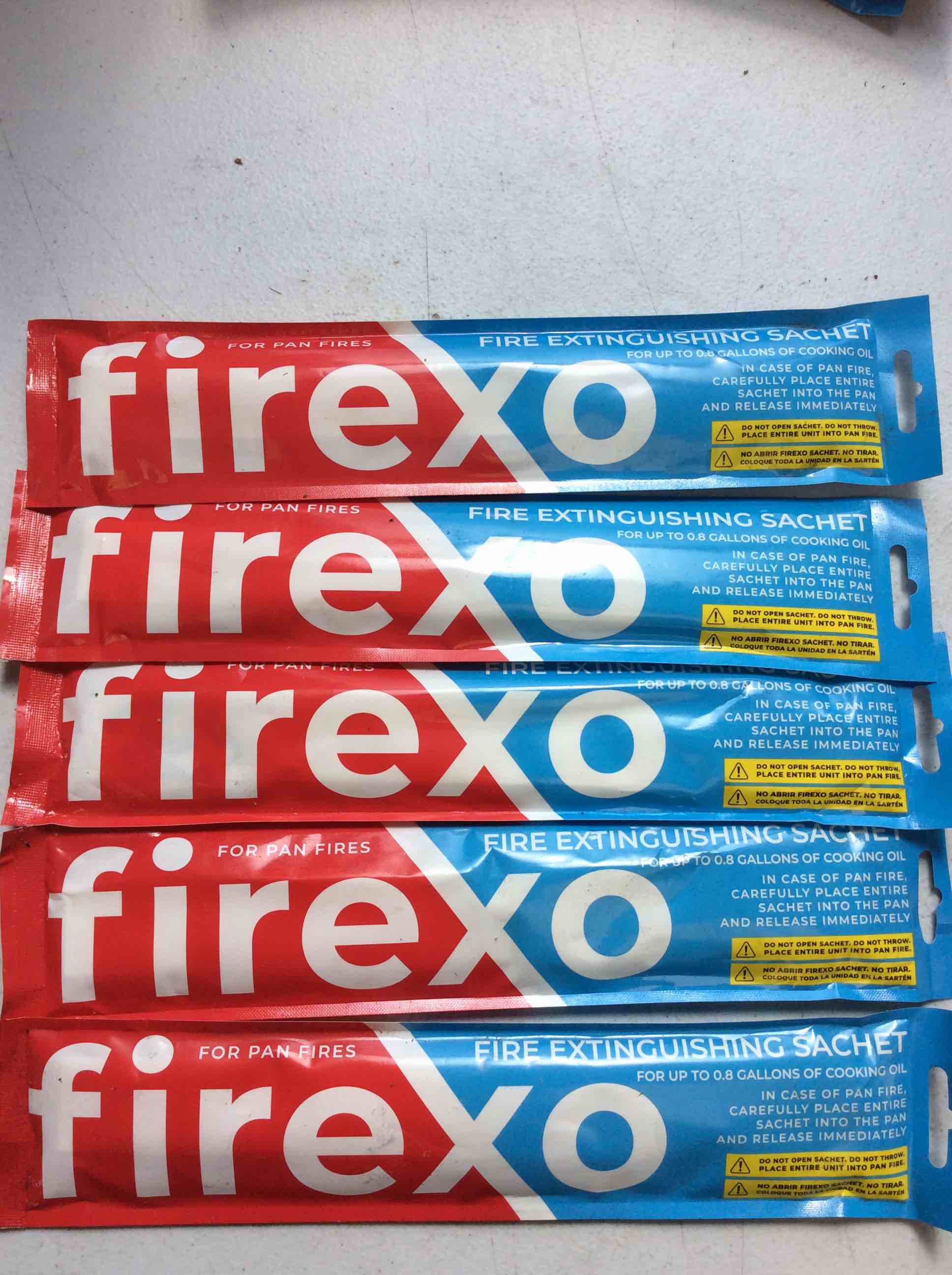 Condition photo showing Good Condition for firexo for pan fires fire extinguishing sachet for up to 0.8 gallos of cooking oil 5 packs