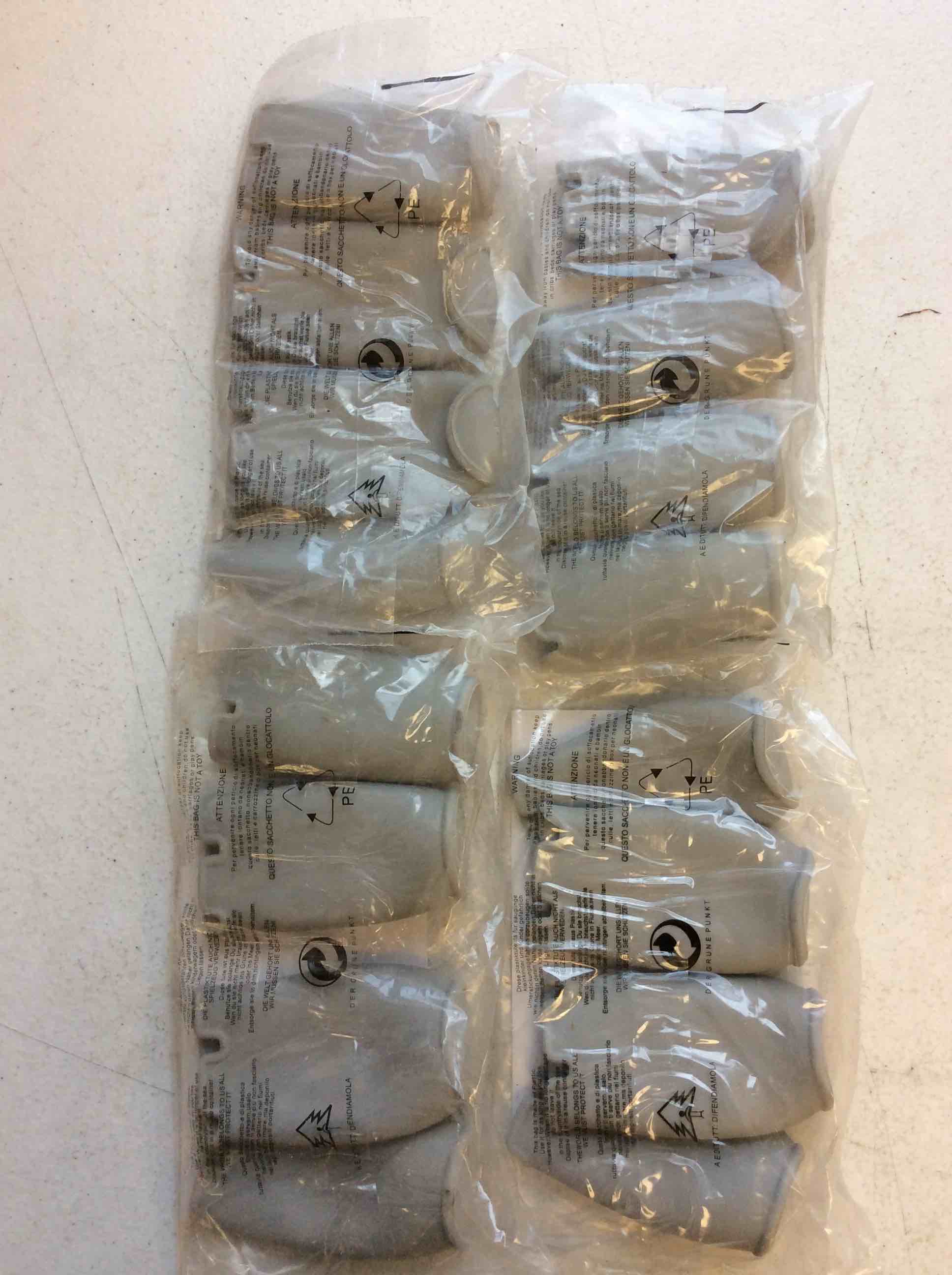 Condition photo showing New/Like New for maplefield leak-proof bottle covers included 4 gray bottle covers 4 packs