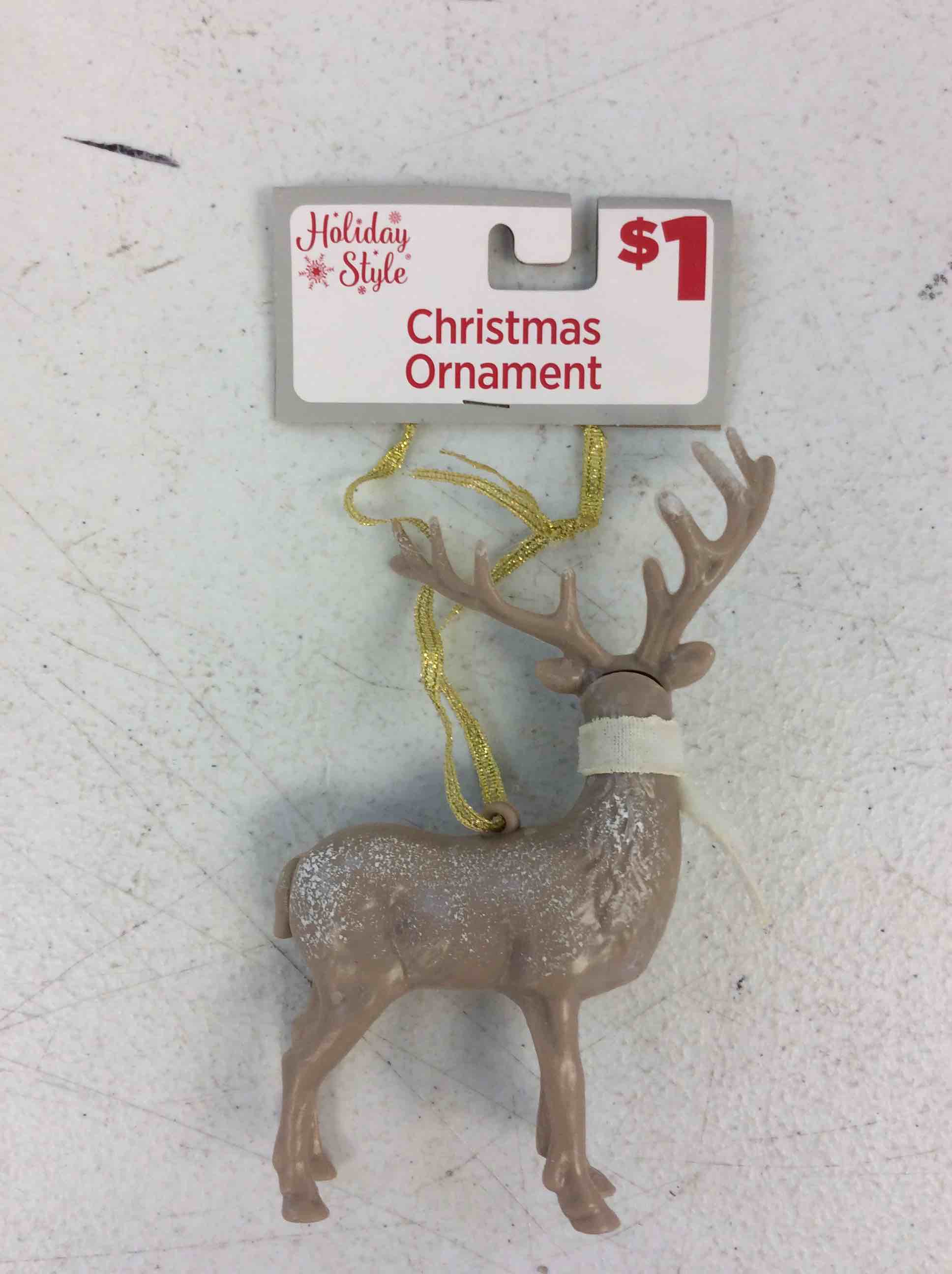 Condition photo showing Good Condition for holiday style christmas ornament 
