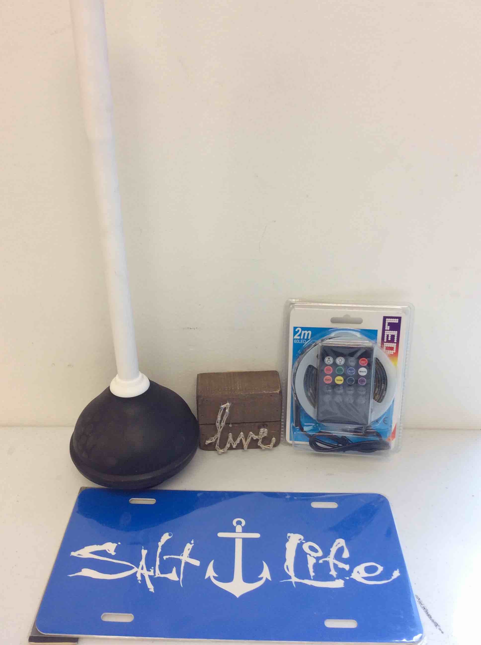 assorted home items 4 pcs