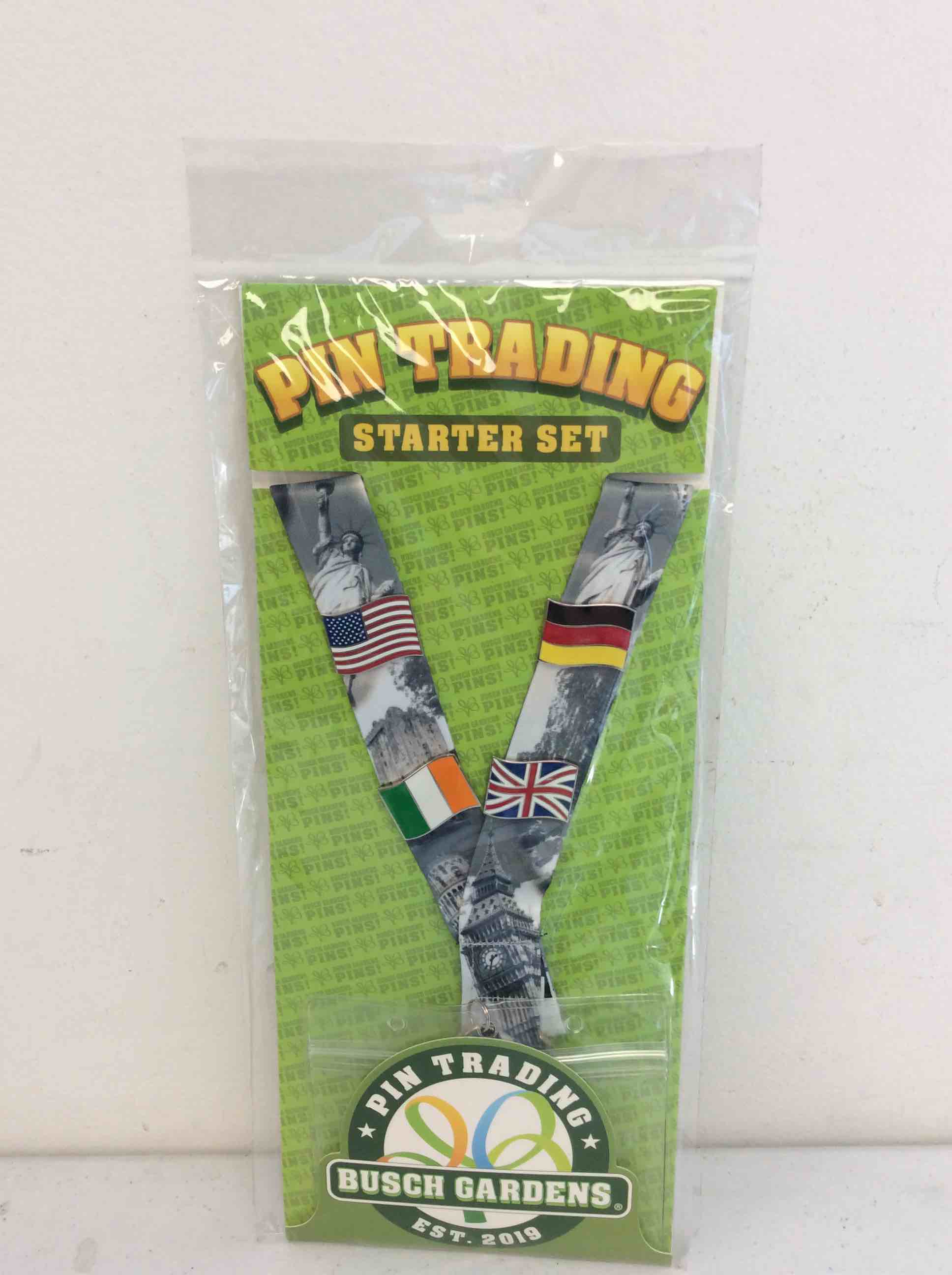 sea world busch gardens pin trading starter set