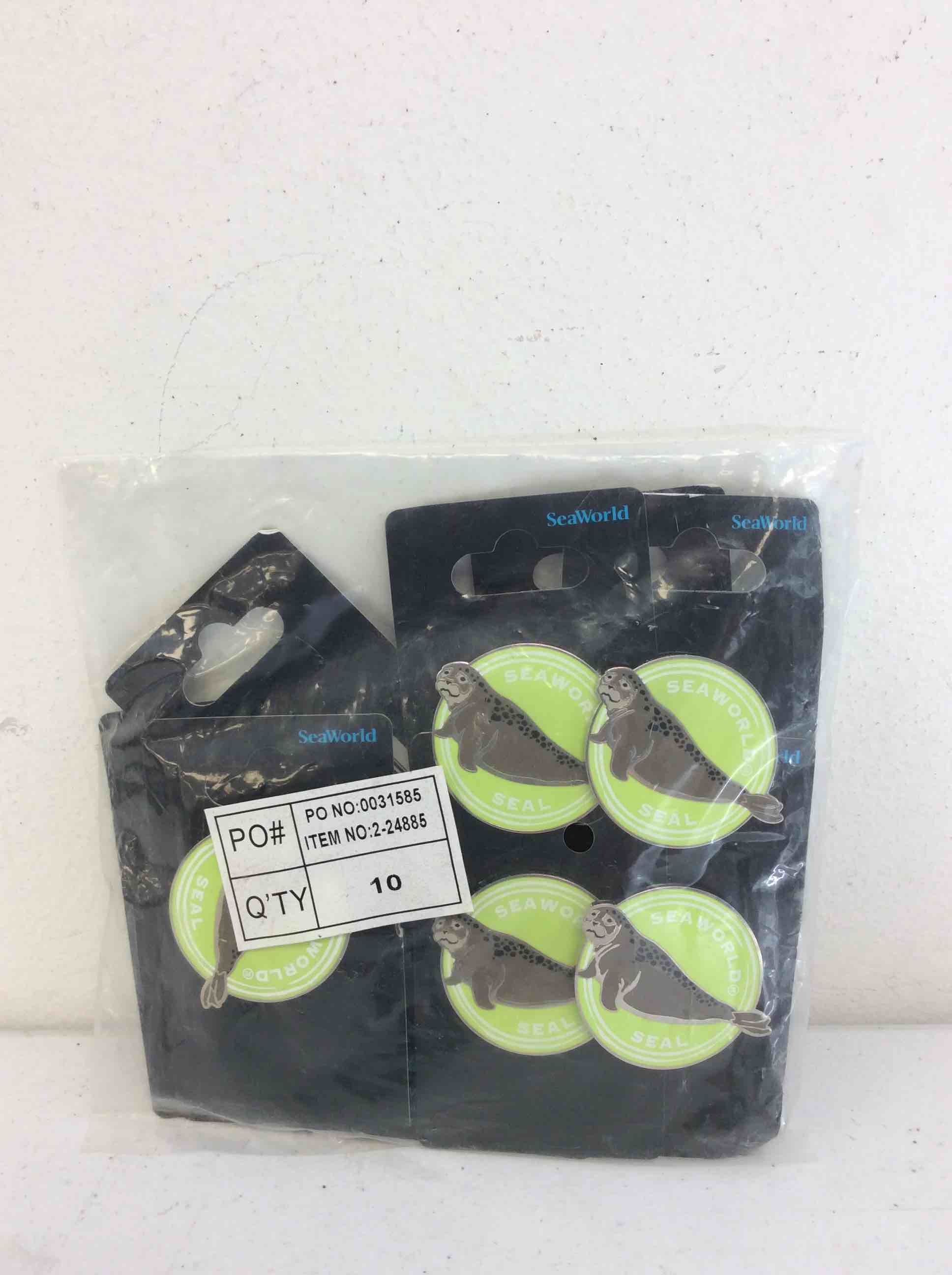 Condition photo showing New/Like New for sea world seal pin 10 pcs