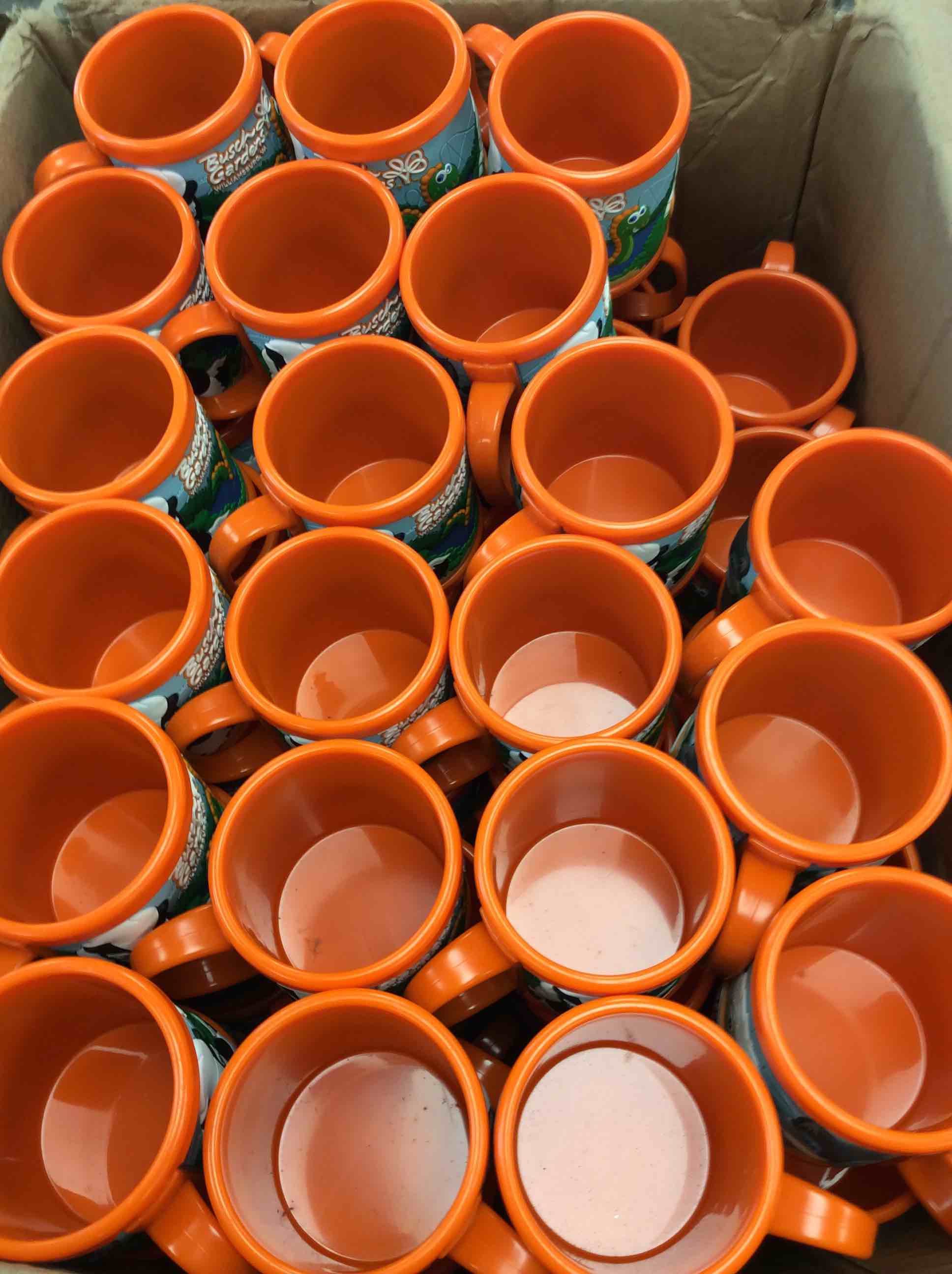 sea world busch gardens orange mugs with names 74pcs