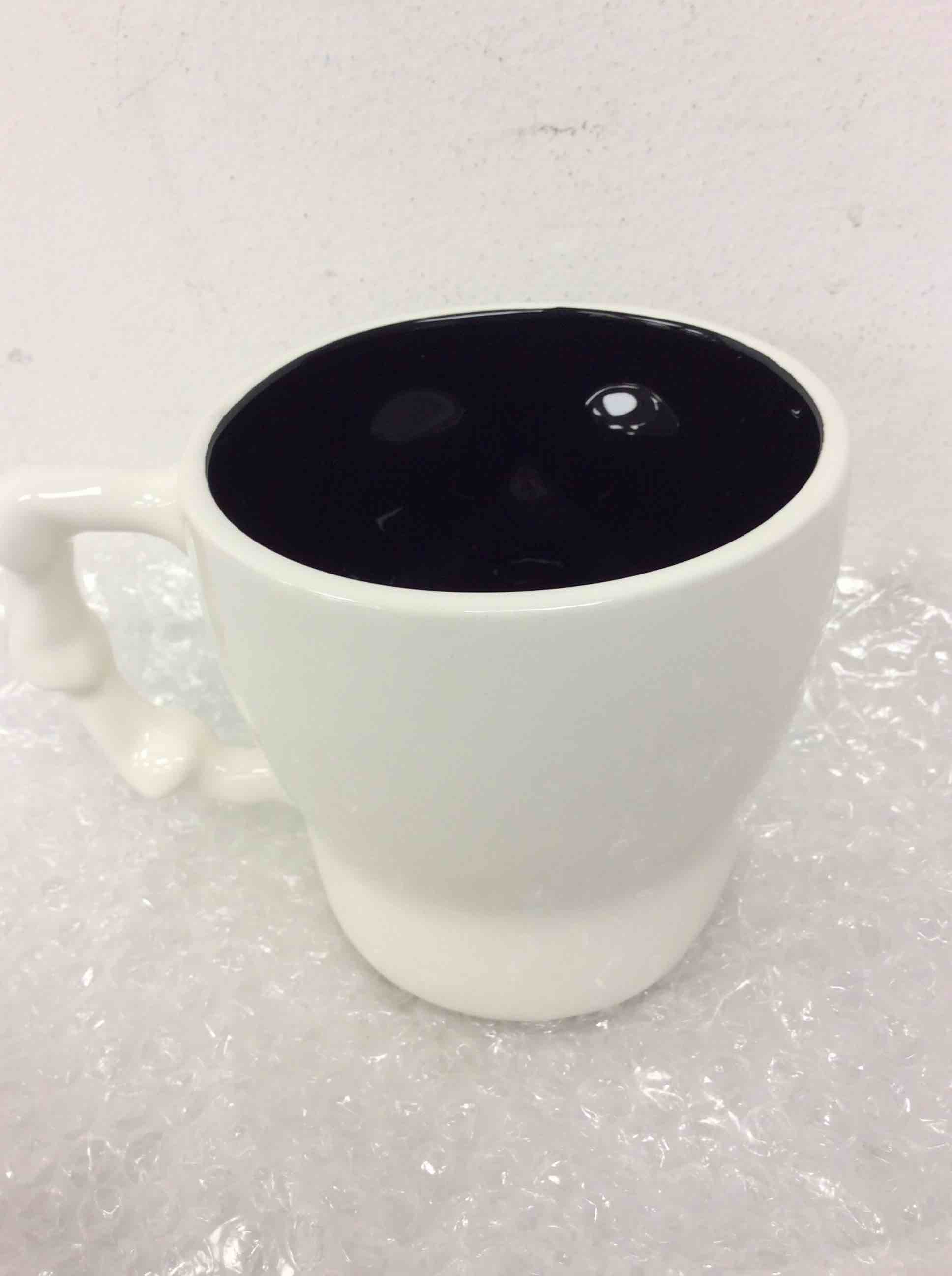 Condition photo showing New/Like New for box of sea world busch gardens glass skull mugs 7 pcs