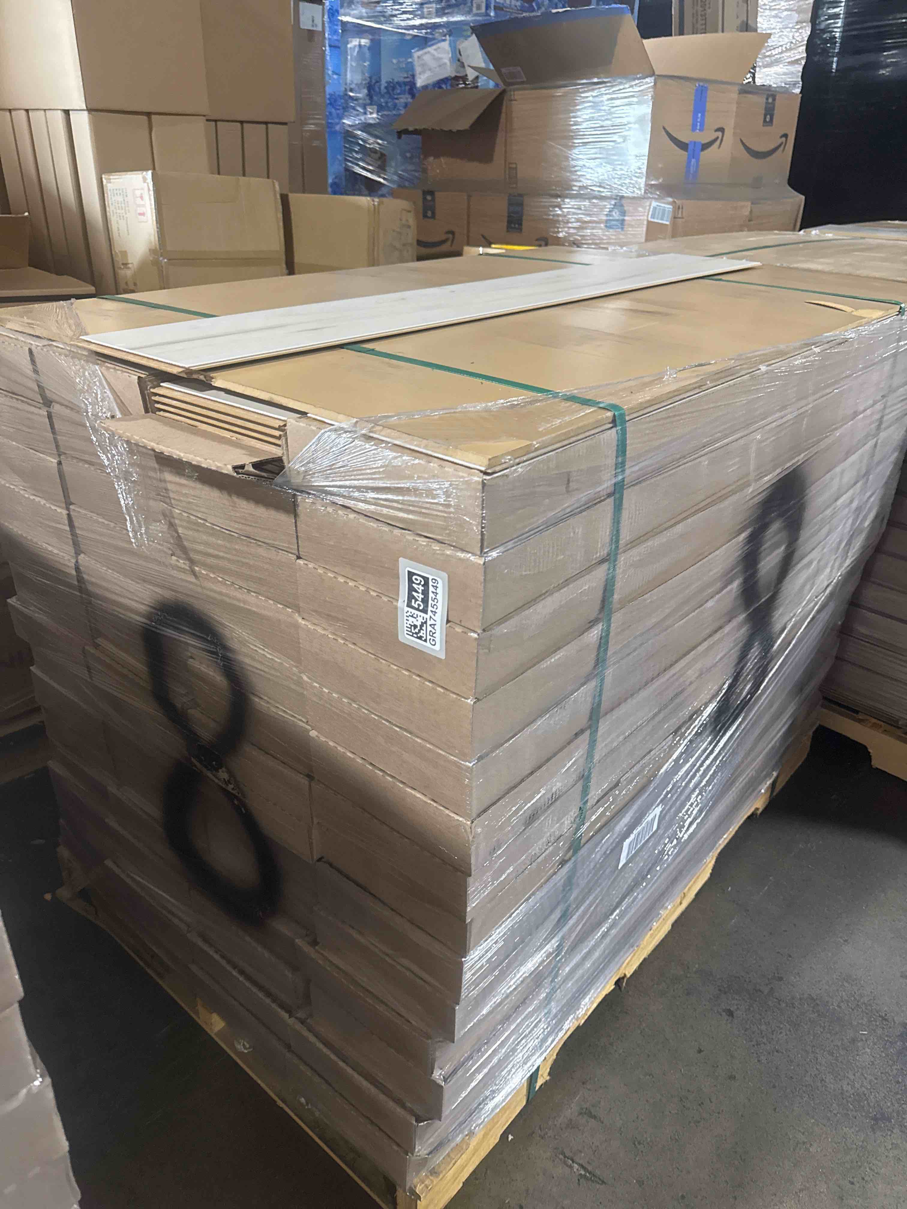 laminate wood flooring 8mm thickness 50.67 inches × 7.48 inches(21.05 sq ft/ box) 56 boxes = 1179 sq ft - bid per sq ft