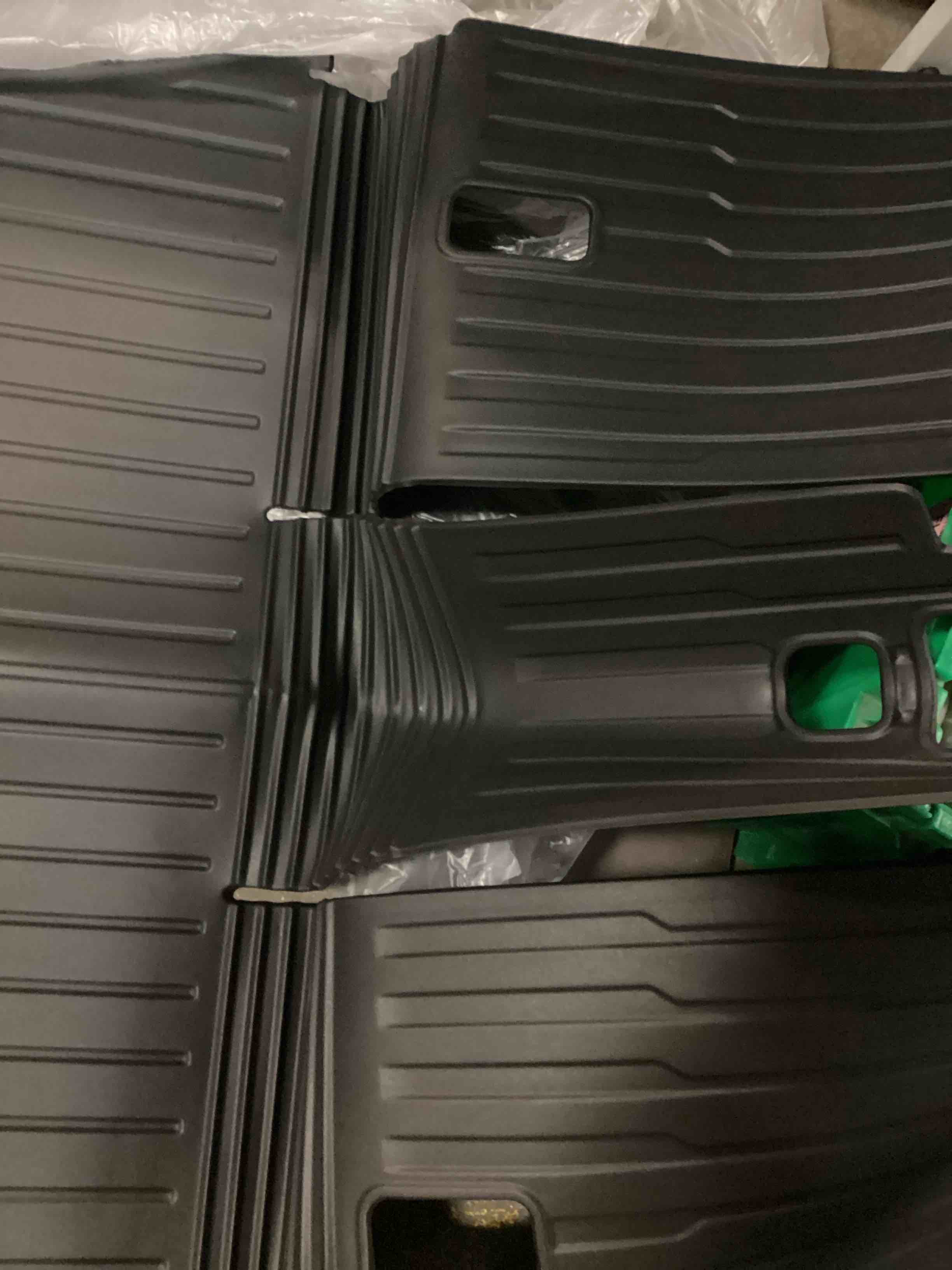 Condition photo showing Good Condition for ikon motorsports protector backrest cover with trunk mat compatible with 2020-2023 tesla model y black tpe all weather waterproof anti-slip frunk trunk under cargo liner mat