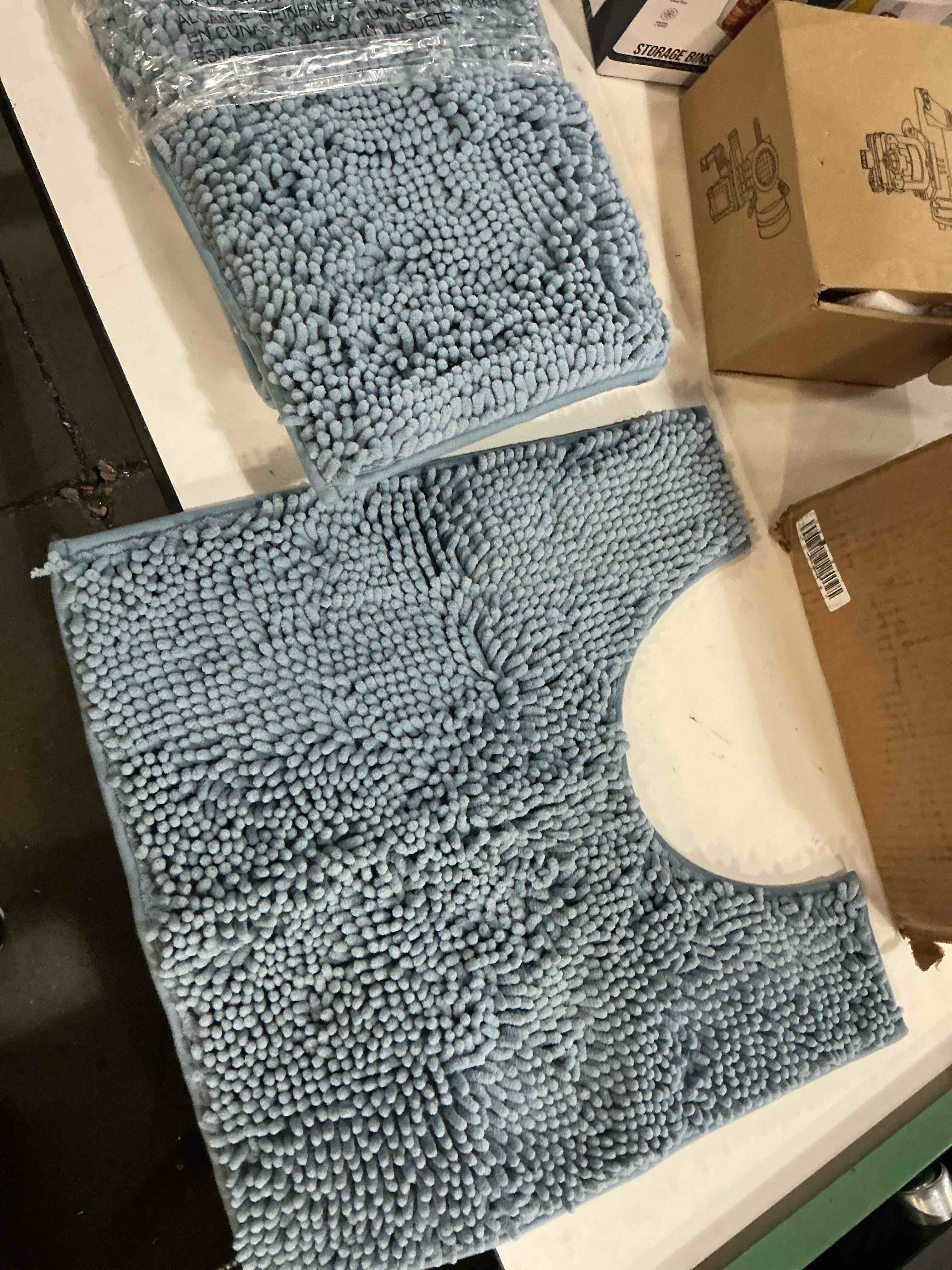 Condition photo showing Good Condition for 3 pieces bathroom rugs sets u-shaped contour toilet rug + 2 pieces extra thick non slip bath mat for bath room floor restroom u 19"x19" + 15"x23" + 19" x31” navy blue