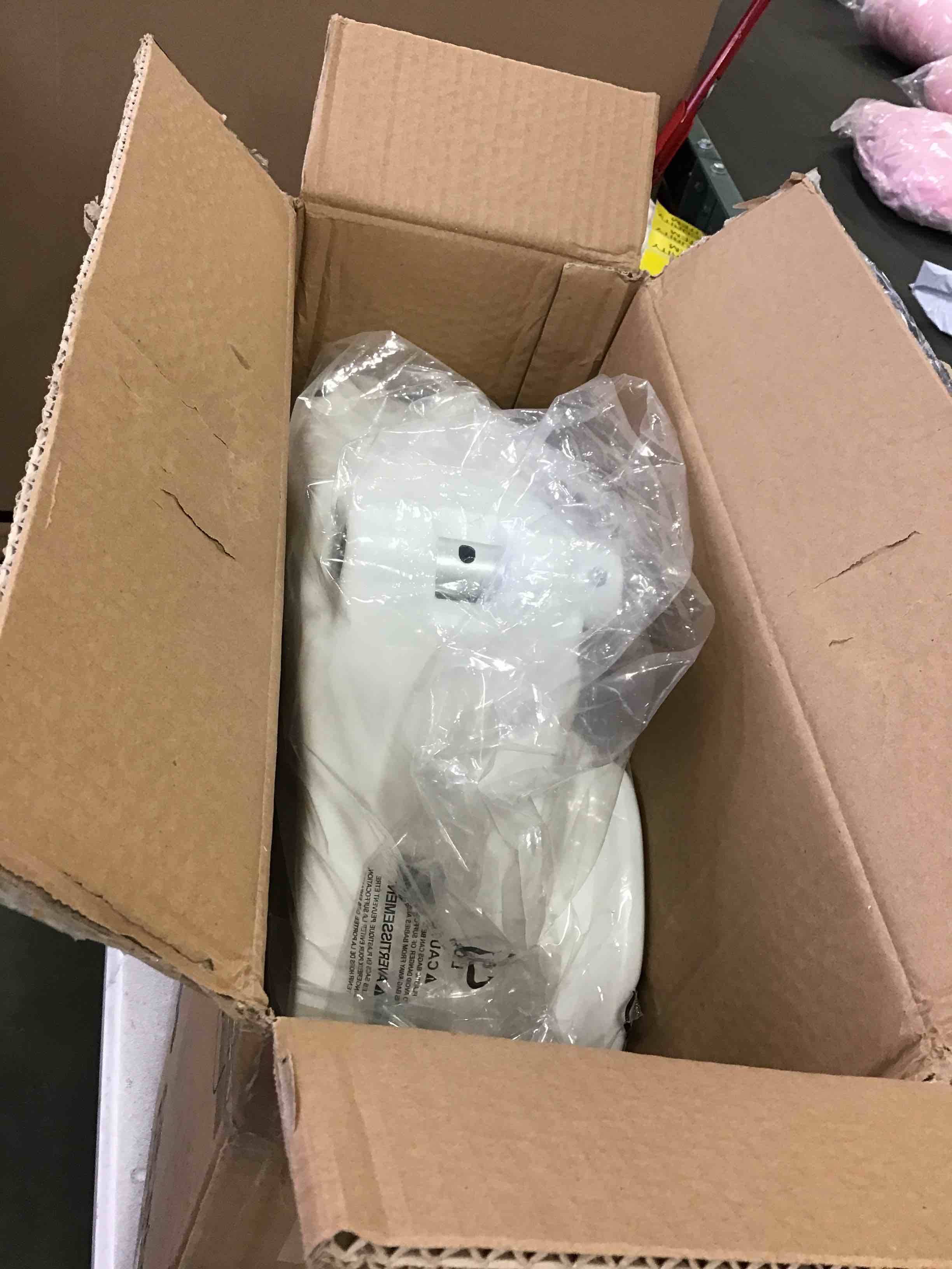https://s3.amazonaws.com/lotting-images-prod/bidfta/GRN0374348_1582043988328.jpeg