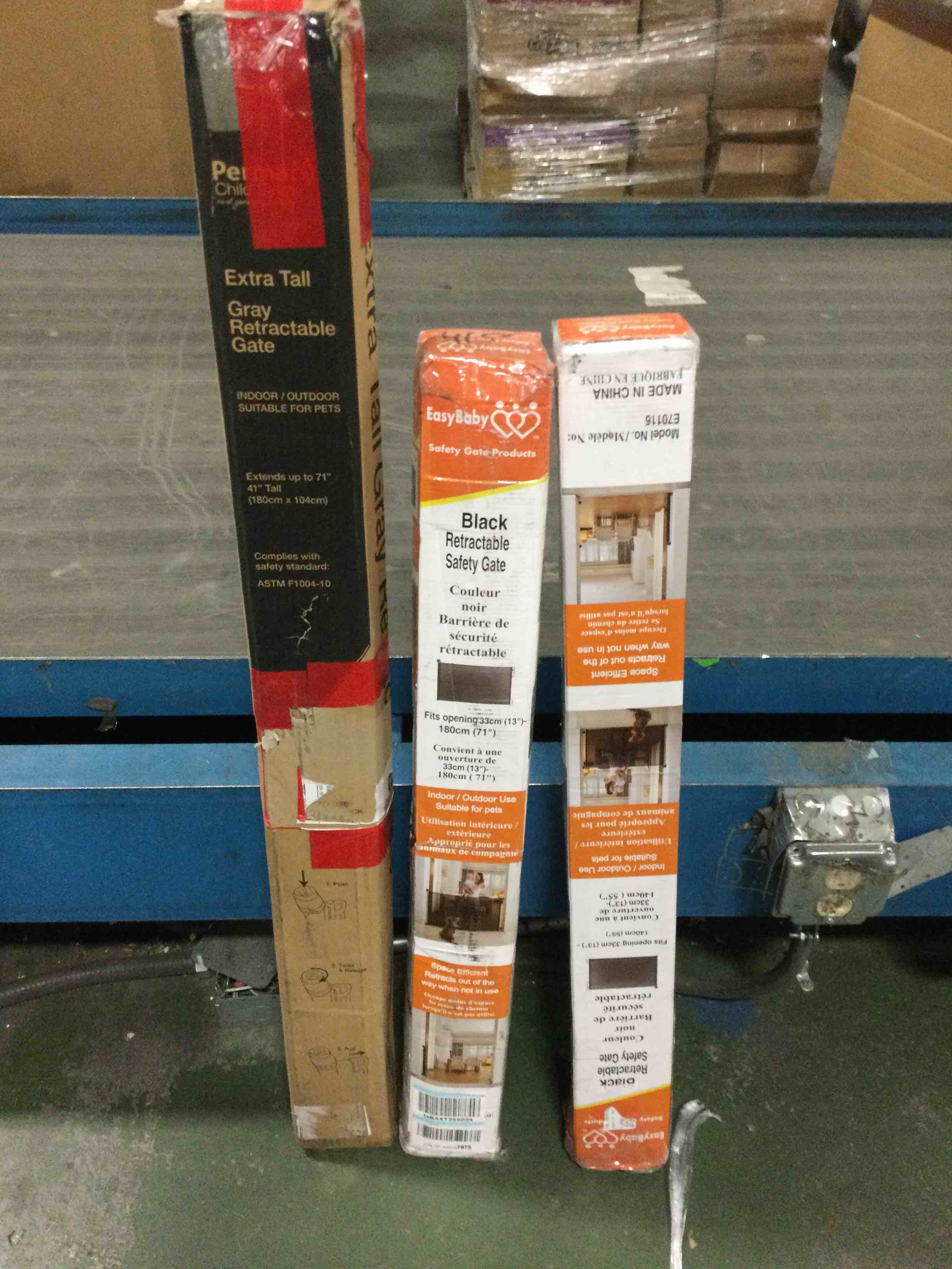 assorted retractable gate sizes and brands varies 
