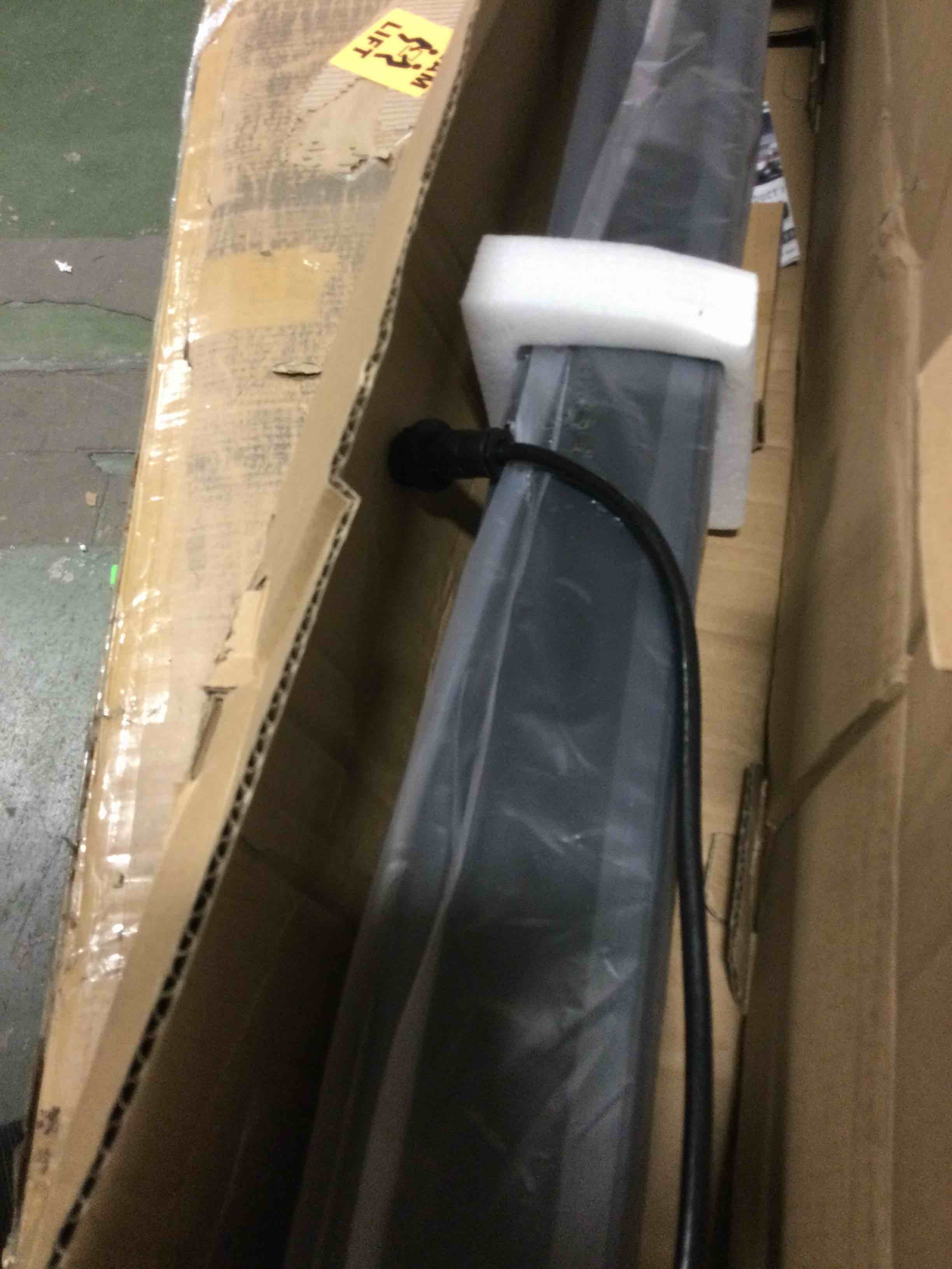 https://s3.amazonaws.com/lotting-images-prod/bidfta/GRN0892708_1610376328169.jpeg