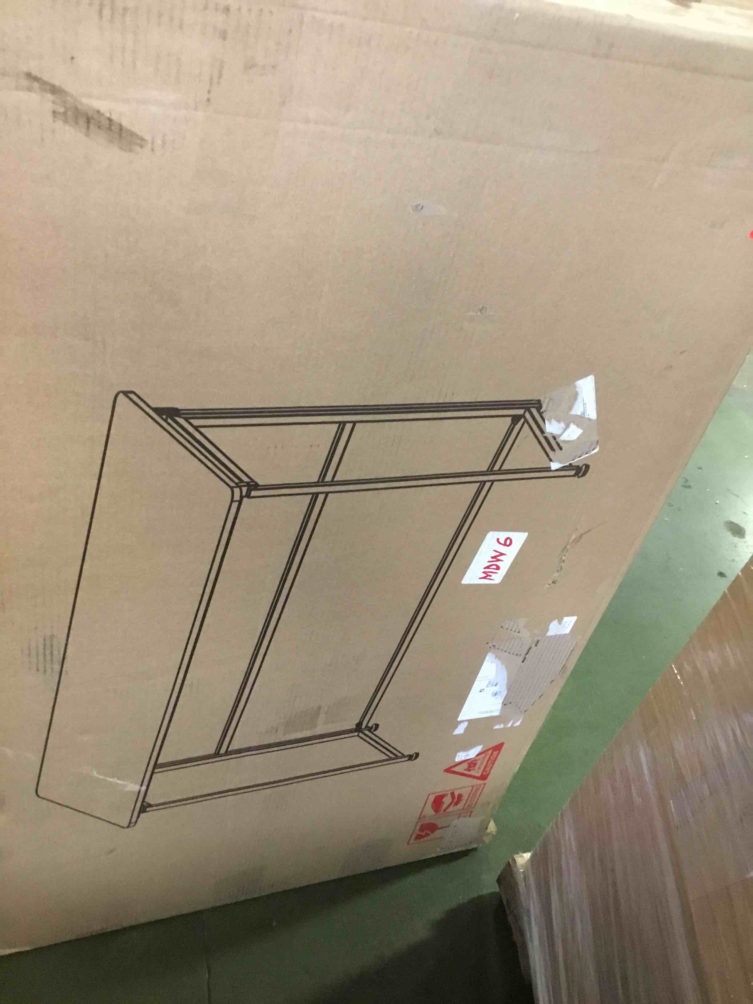 https://s3.amazonaws.com/lotting-images-prod/bidfta/GRN1585727_1642448926433.jpeg