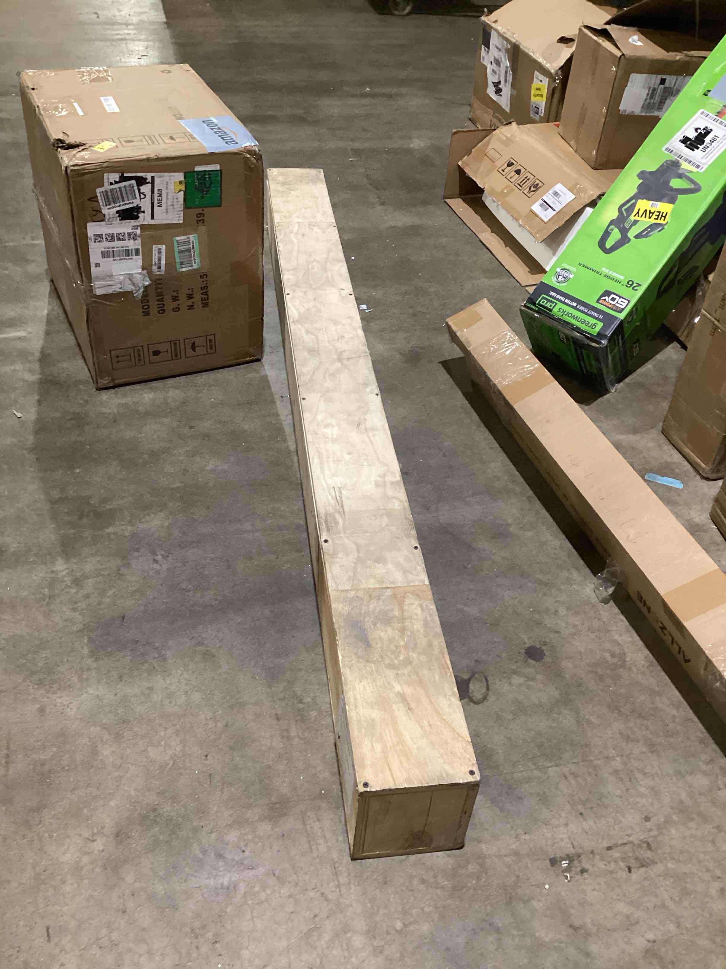 https://s3.amazonaws.com/lotting-images-prod/bidfta/GRN2982988_1749666790244.jpeg