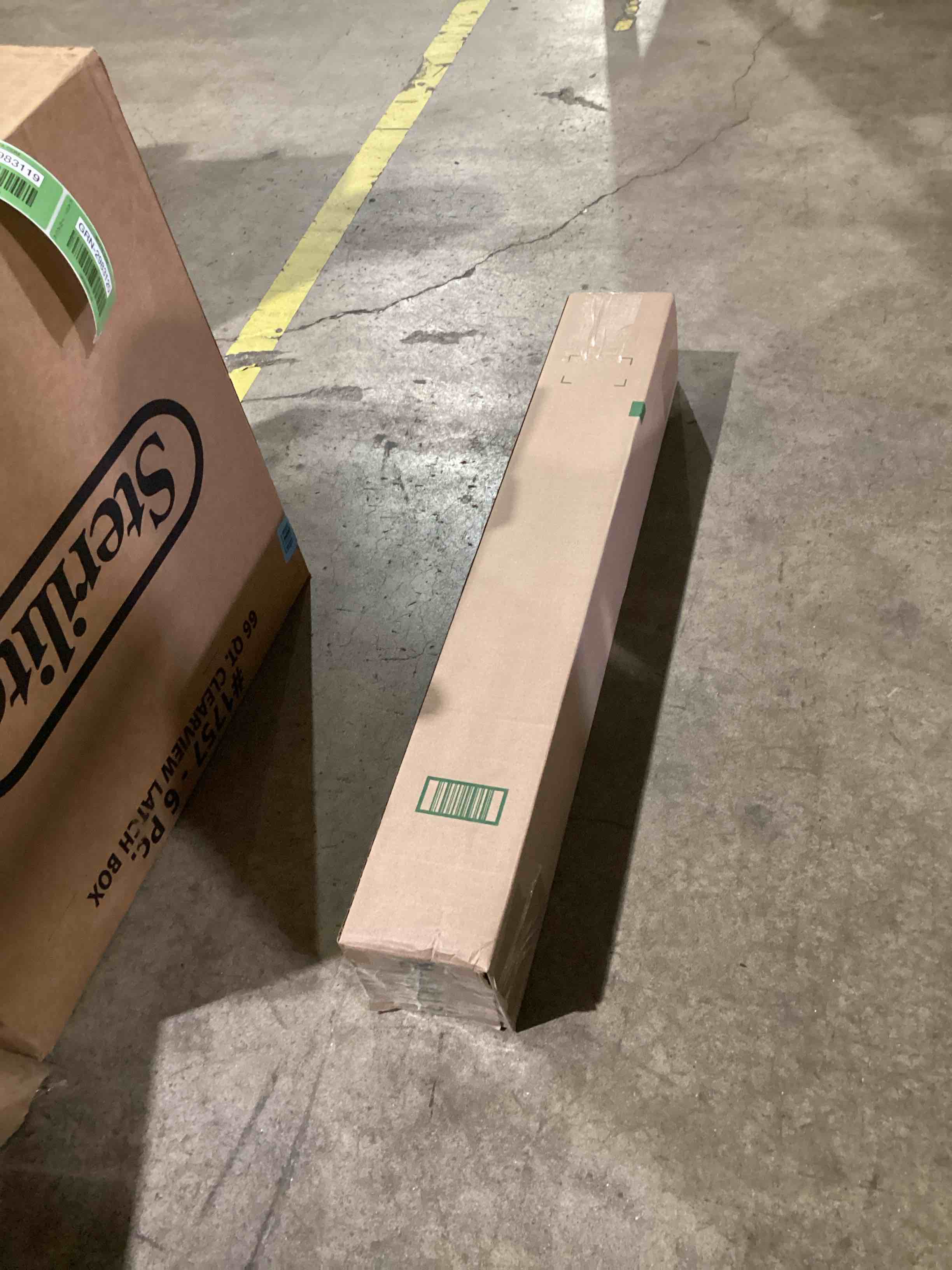 https://s3.amazonaws.com/lotting-images-prod/bidfta/GRN2983120_1750879648907.jpeg