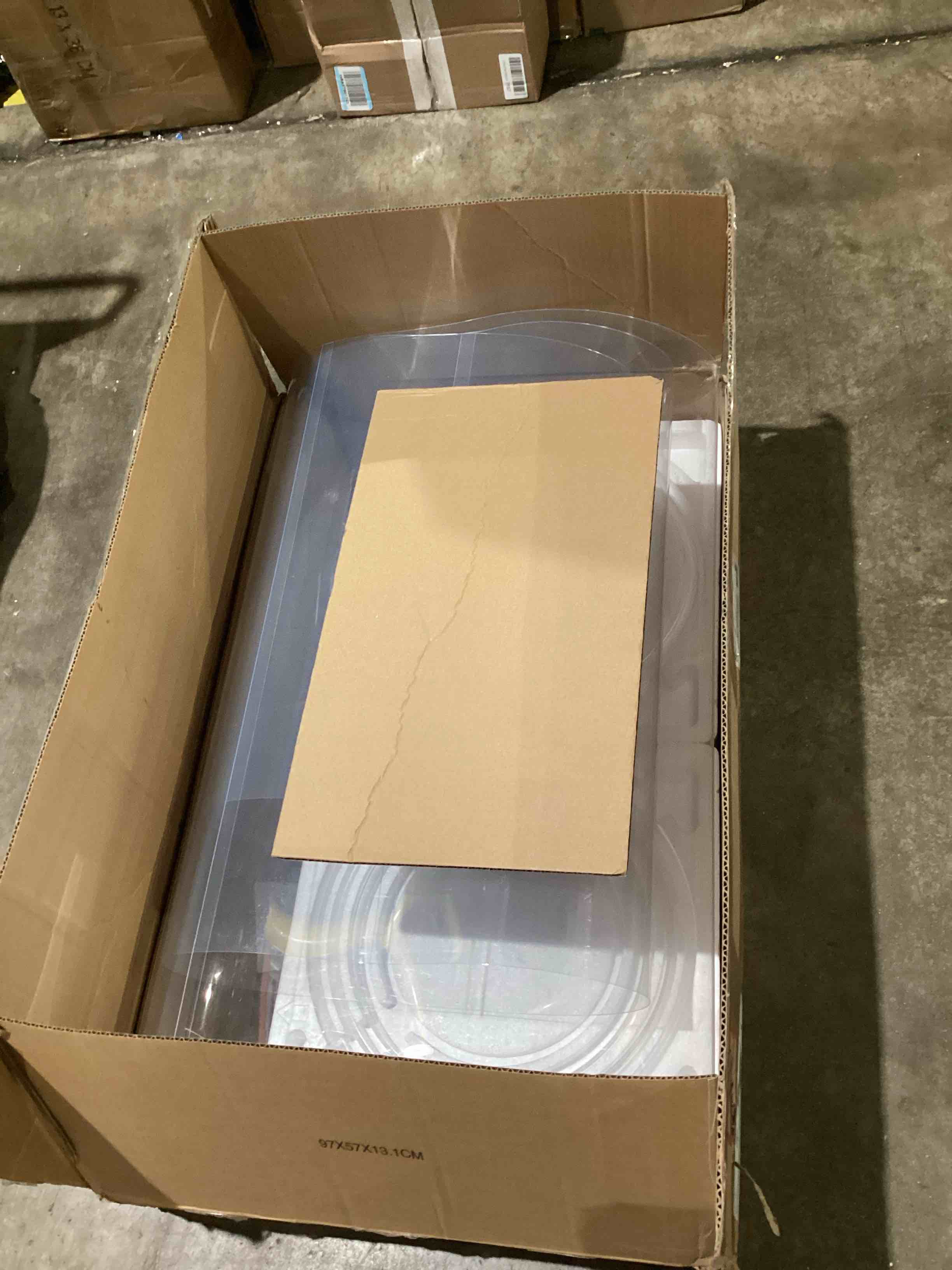 https://s3.amazonaws.com/lotting-images-prod/bidfta/GRN2983163_1750965924484.jpeg