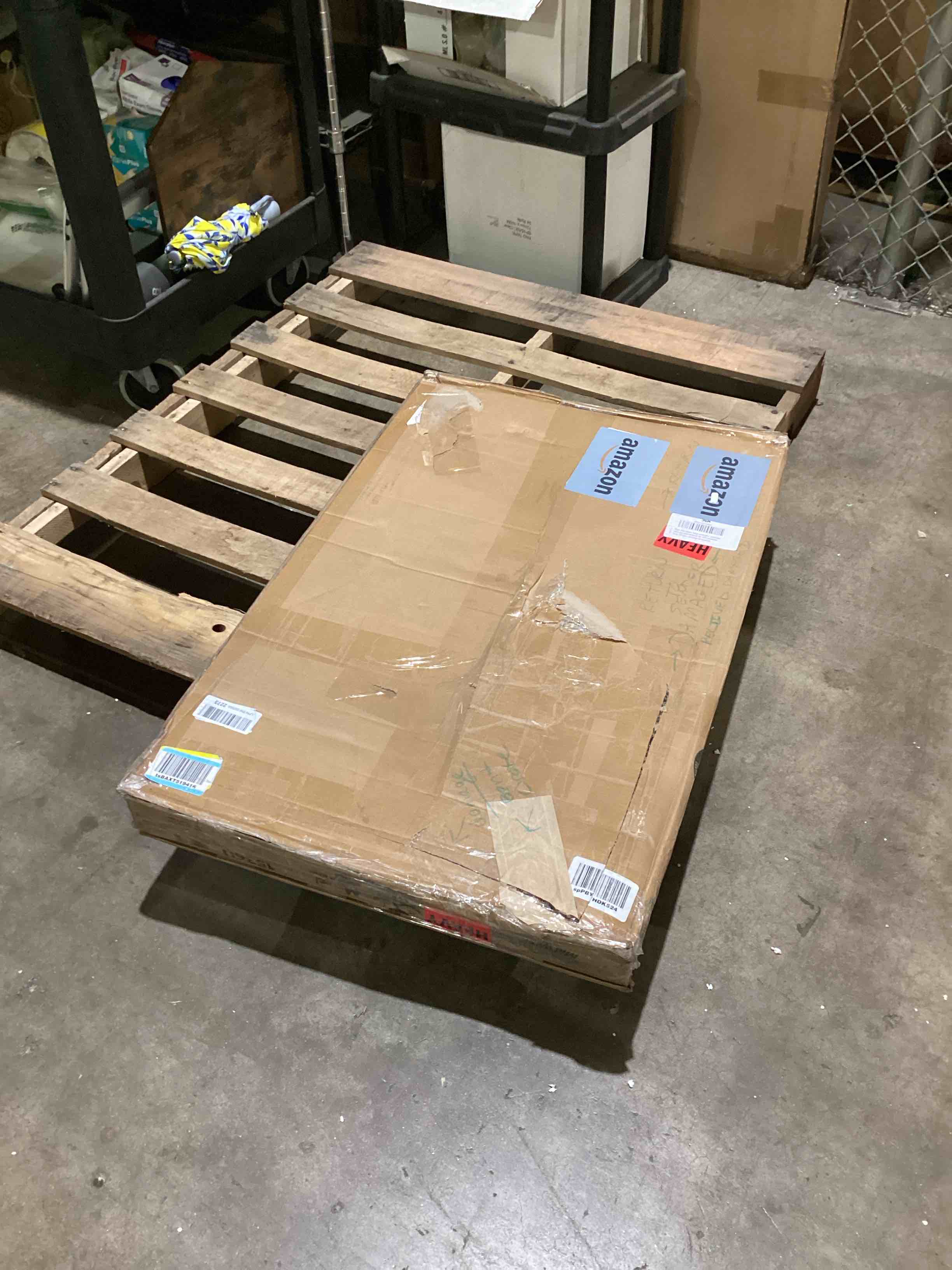 https://s3.amazonaws.com/lotting-images-prod/bidfta/GRN2983166_1750967655643.jpeg