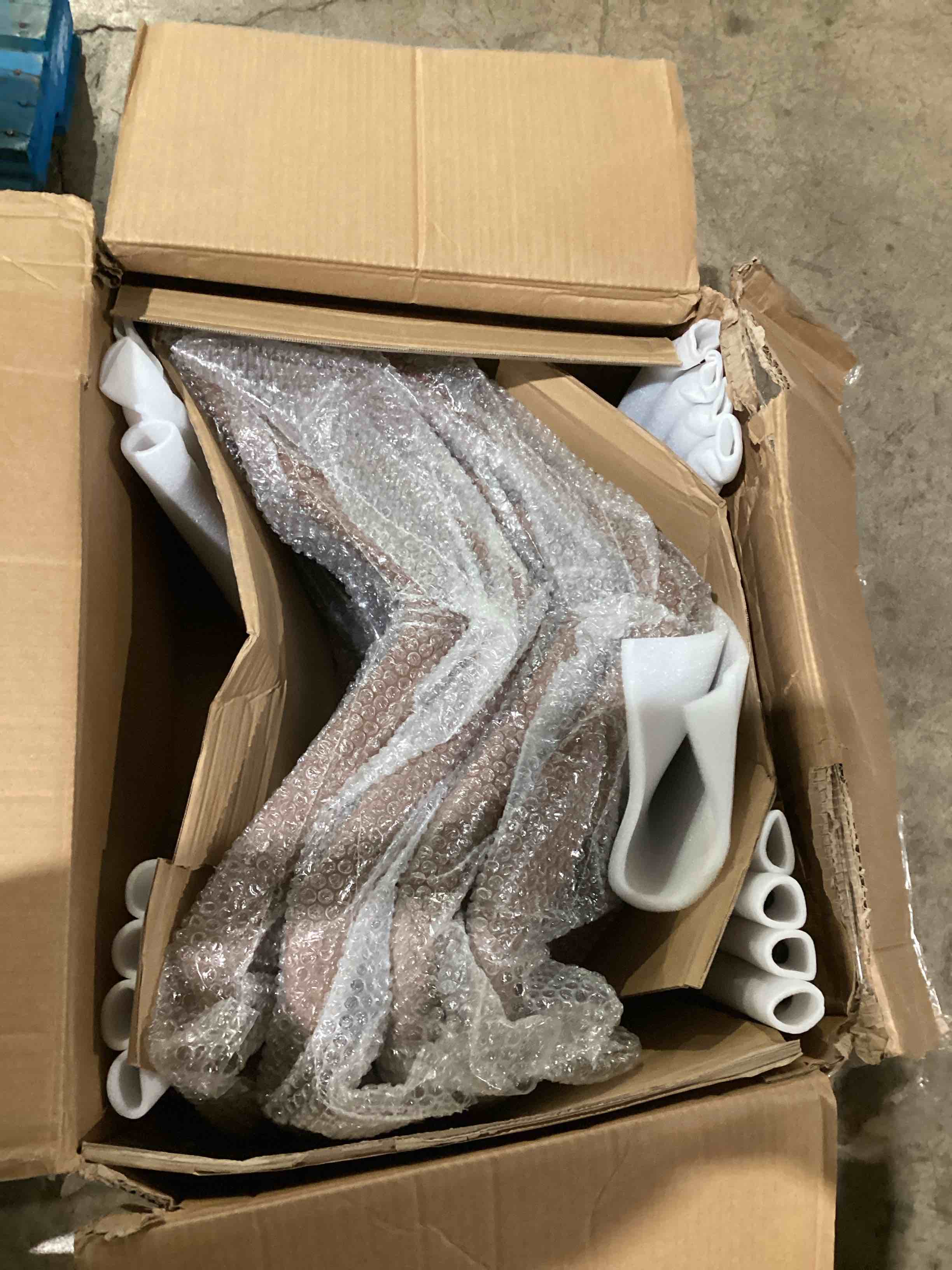 https://s3.amazonaws.com/lotting-images-prod/bidfta/GRN2983174_1750969893332.jpeg