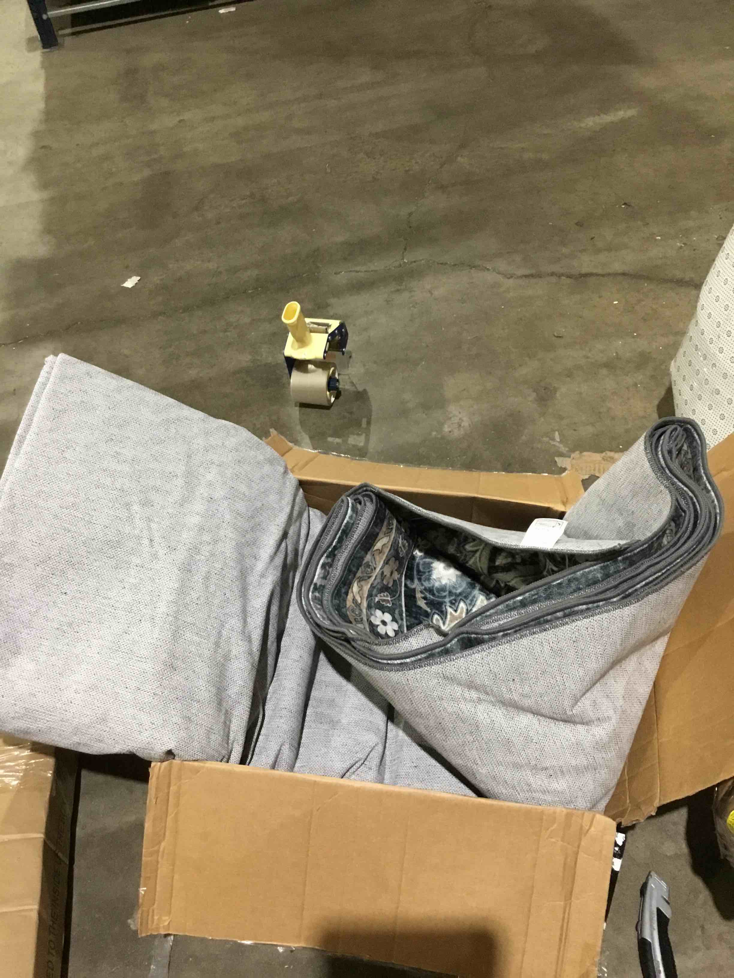 https://s3.amazonaws.com/lotting-images-prod/bidfta/GRN2983240_1751920485206.jpeg
