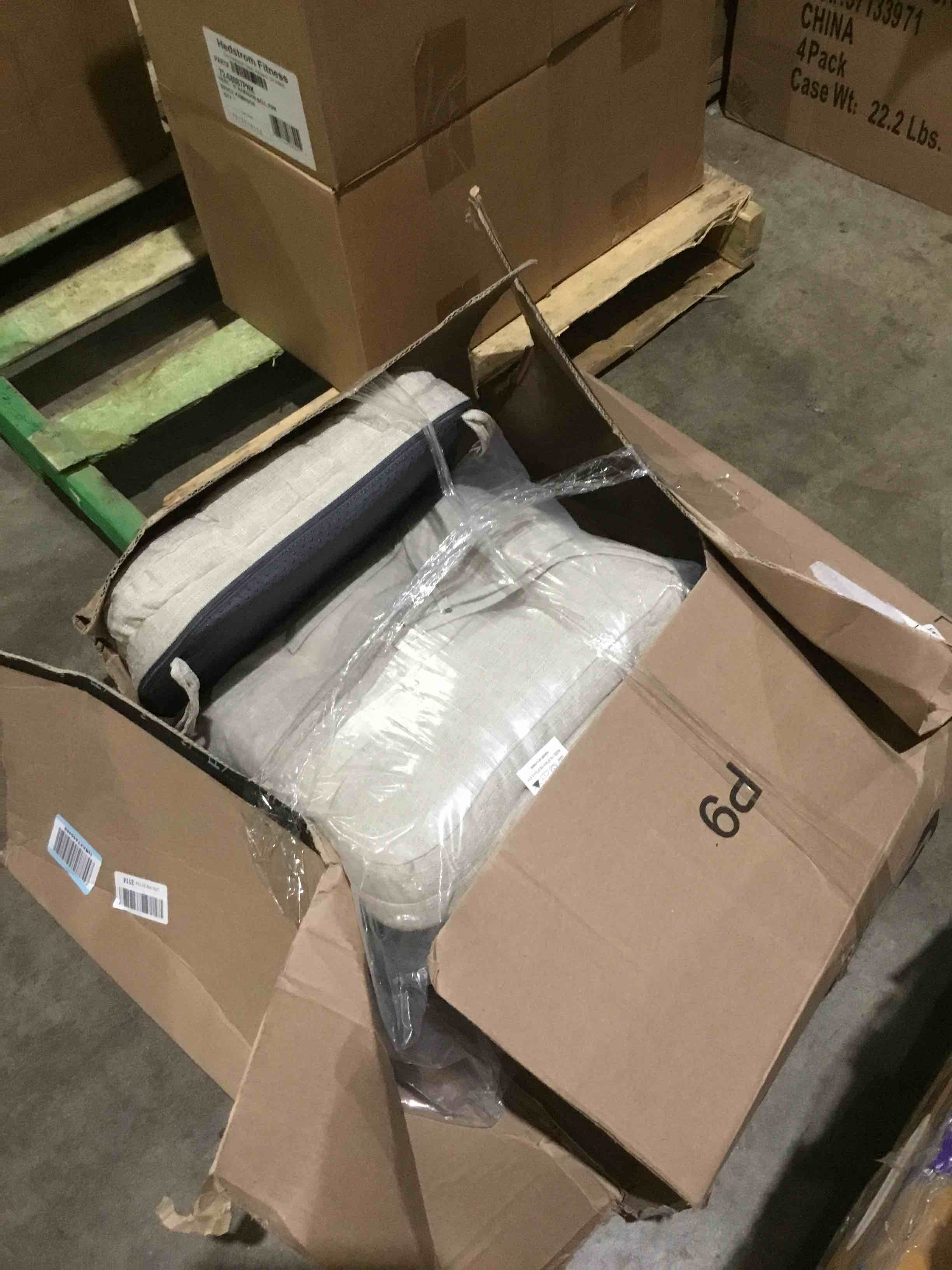 https://s3.amazonaws.com/lotting-images-prod/bidfta/GRN2983736_1753804335773.jpeg