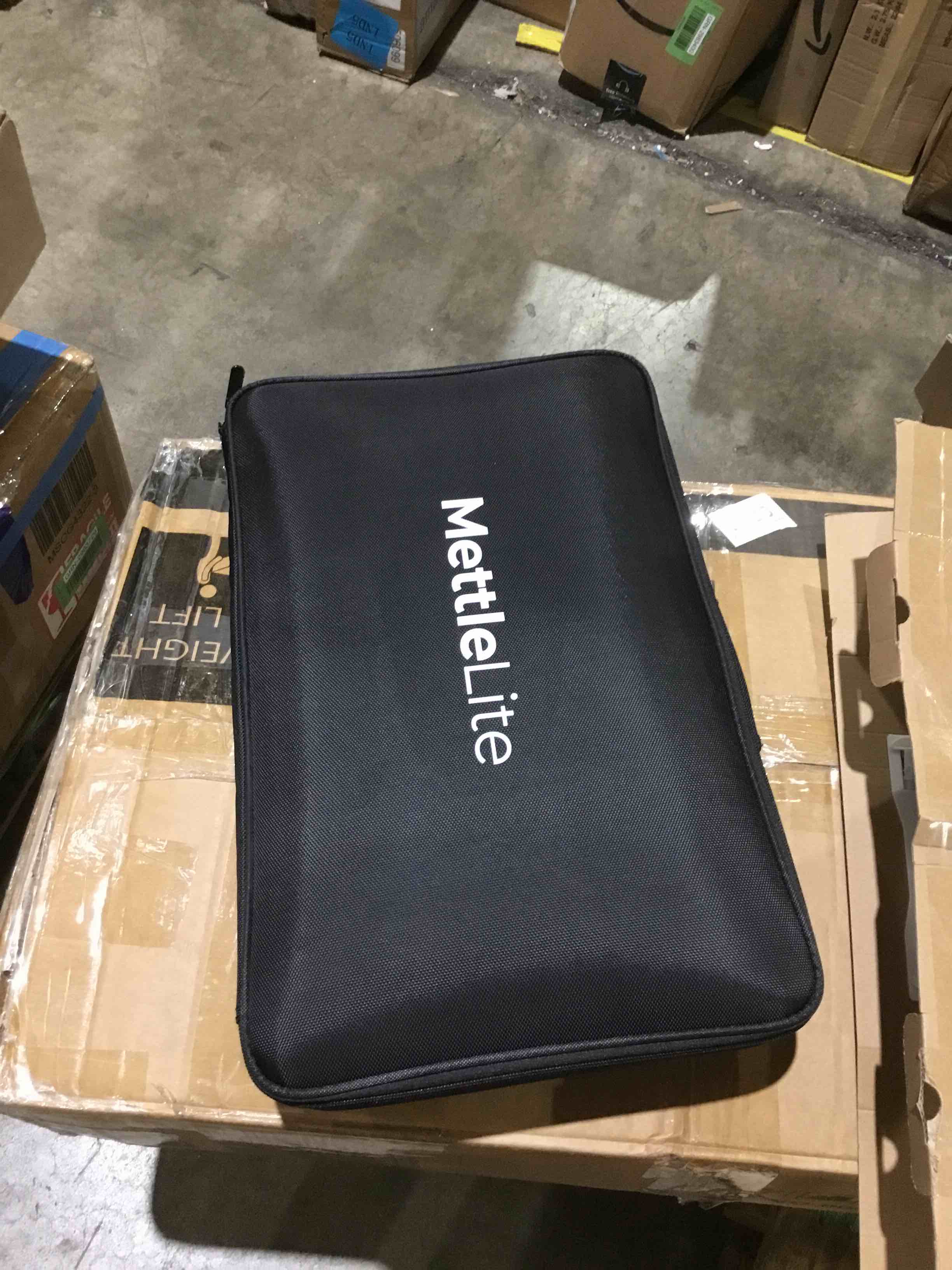 https://s3.amazonaws.com/lotting-images-prod/bidfta/GRN2983737_1753807732028.jpeg