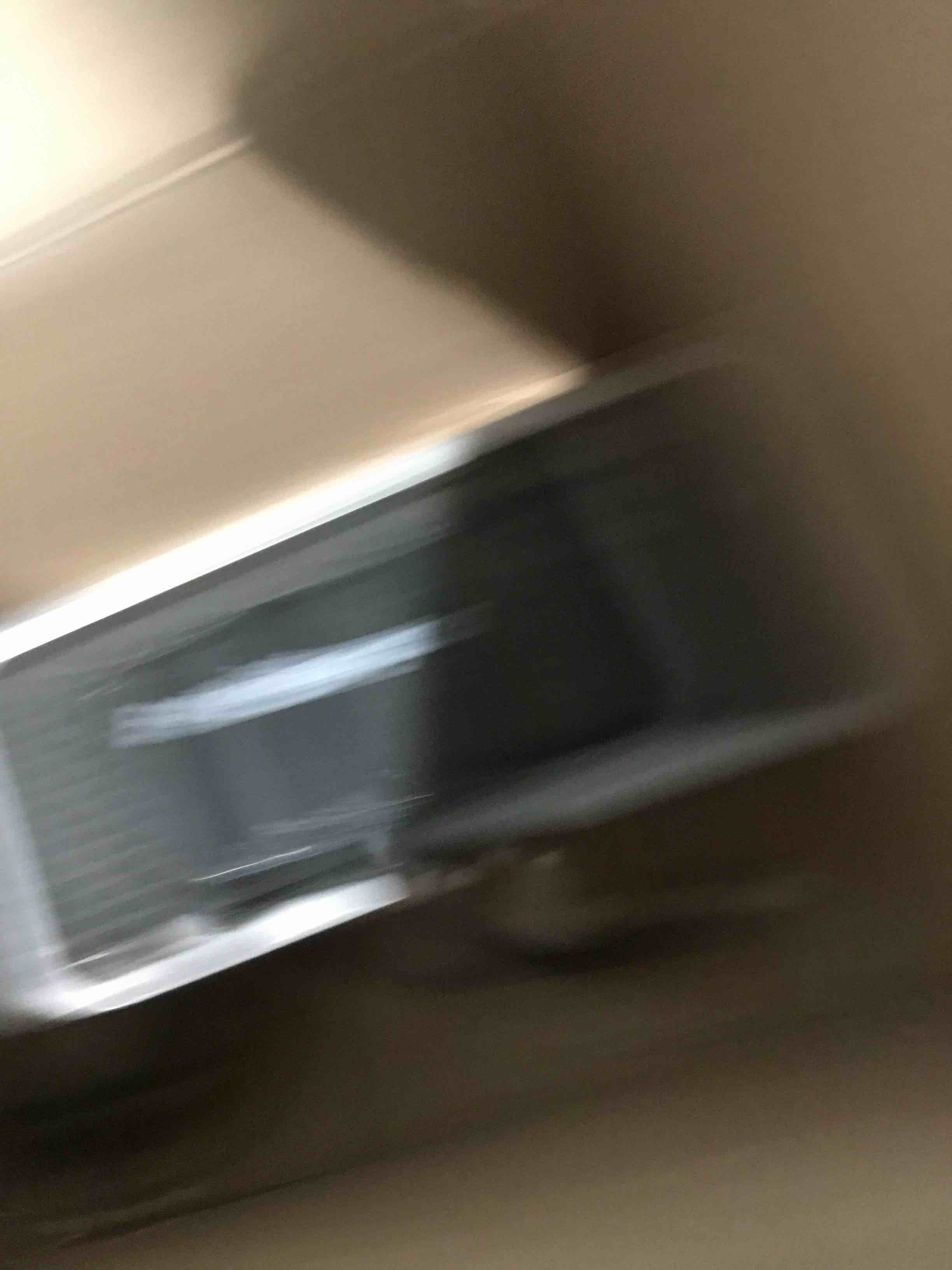 https://s3.amazonaws.com/lotting-images-prod/bidfta/GRN2989953_1659040809081.jpeg