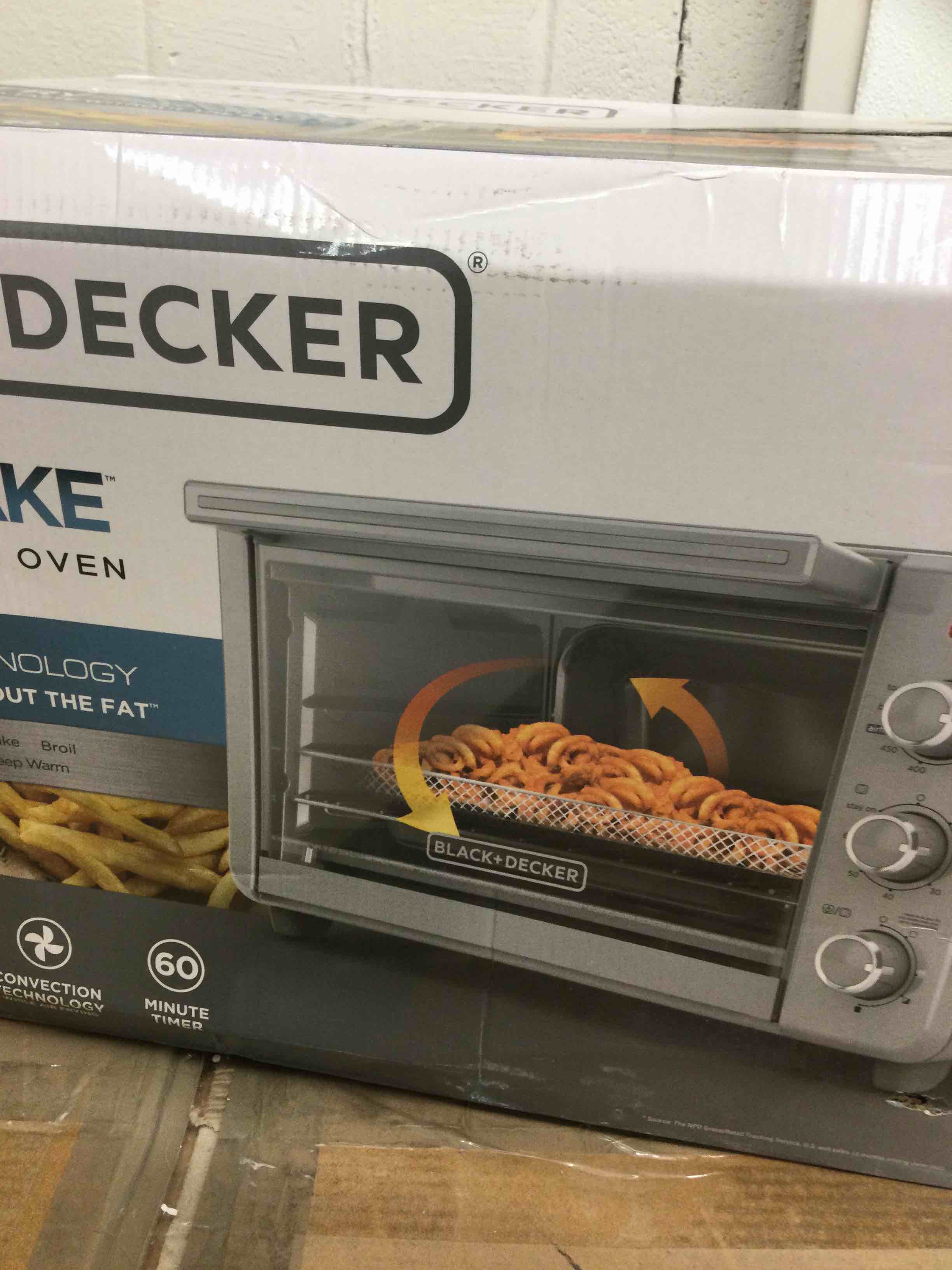 BLACK+DECKER 6-Slice Crisp  N Bake Air Fry Toaster Oven  TO3217SS