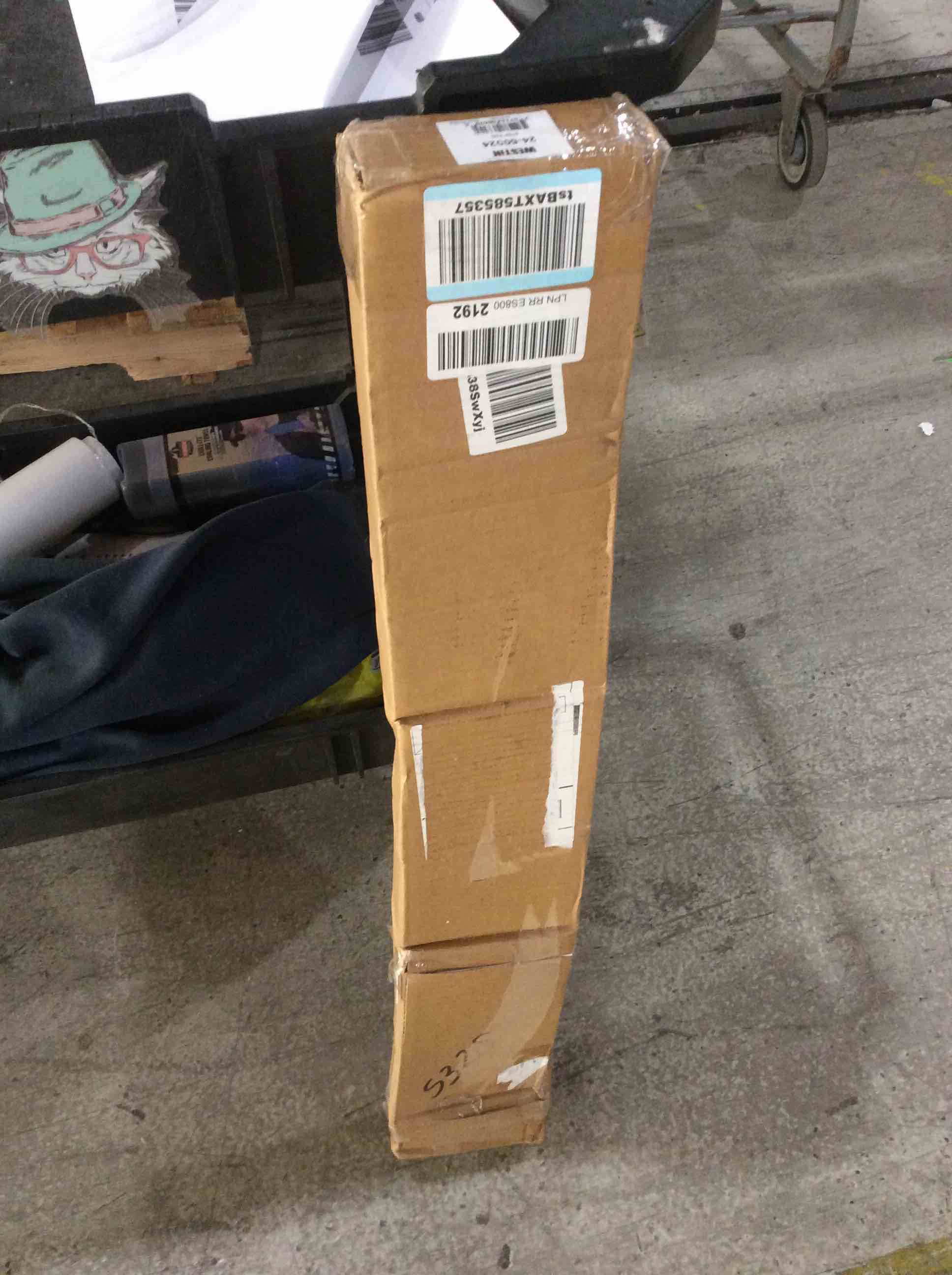 https://s3.amazonaws.com/lotting-images-prod/bidfta/GRN3322141_1683151581791.jpeg