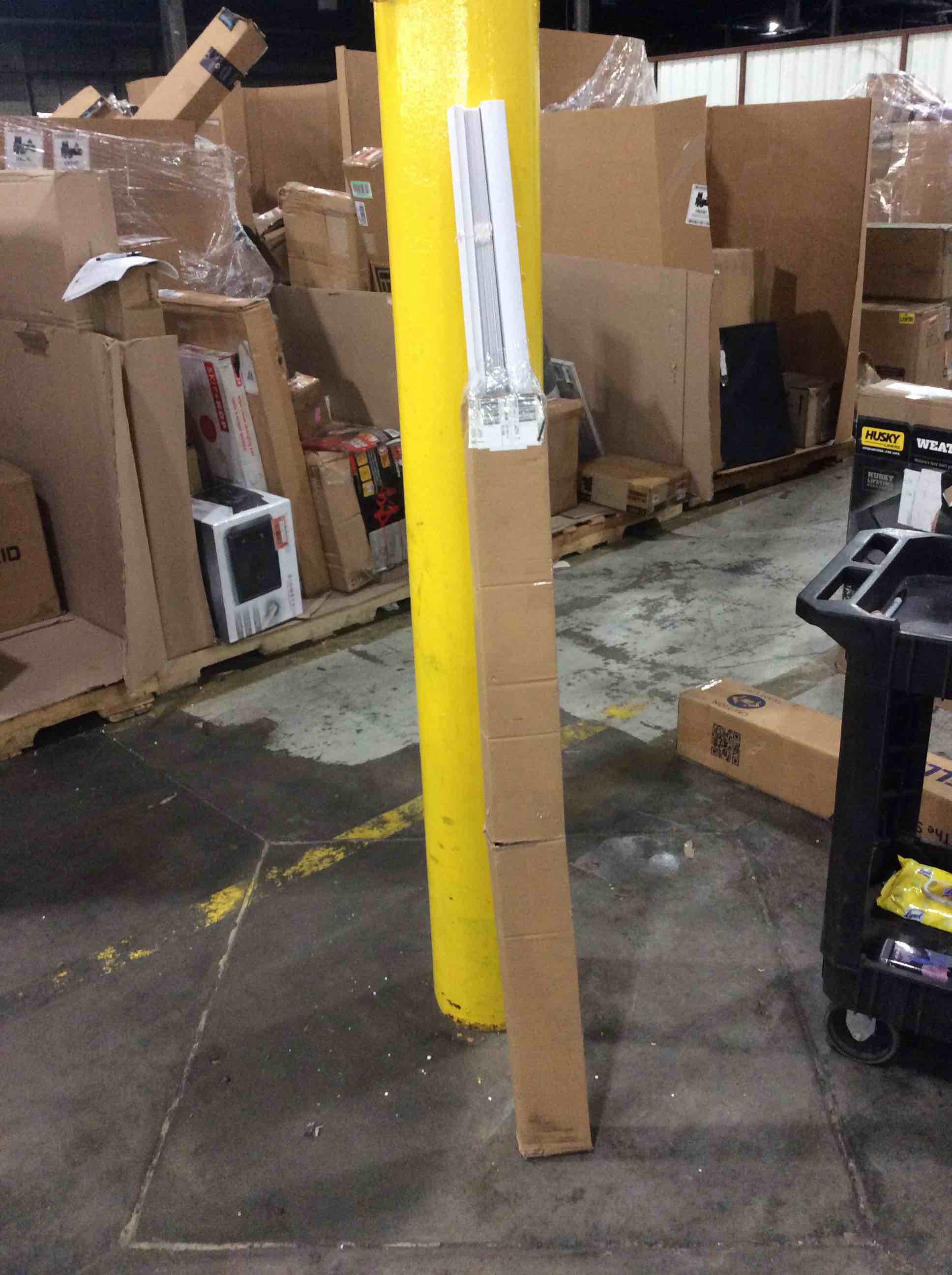 https://s3.amazonaws.com/lotting-images-prod/bidfta/GRN3322193_1683656631397.jpeg