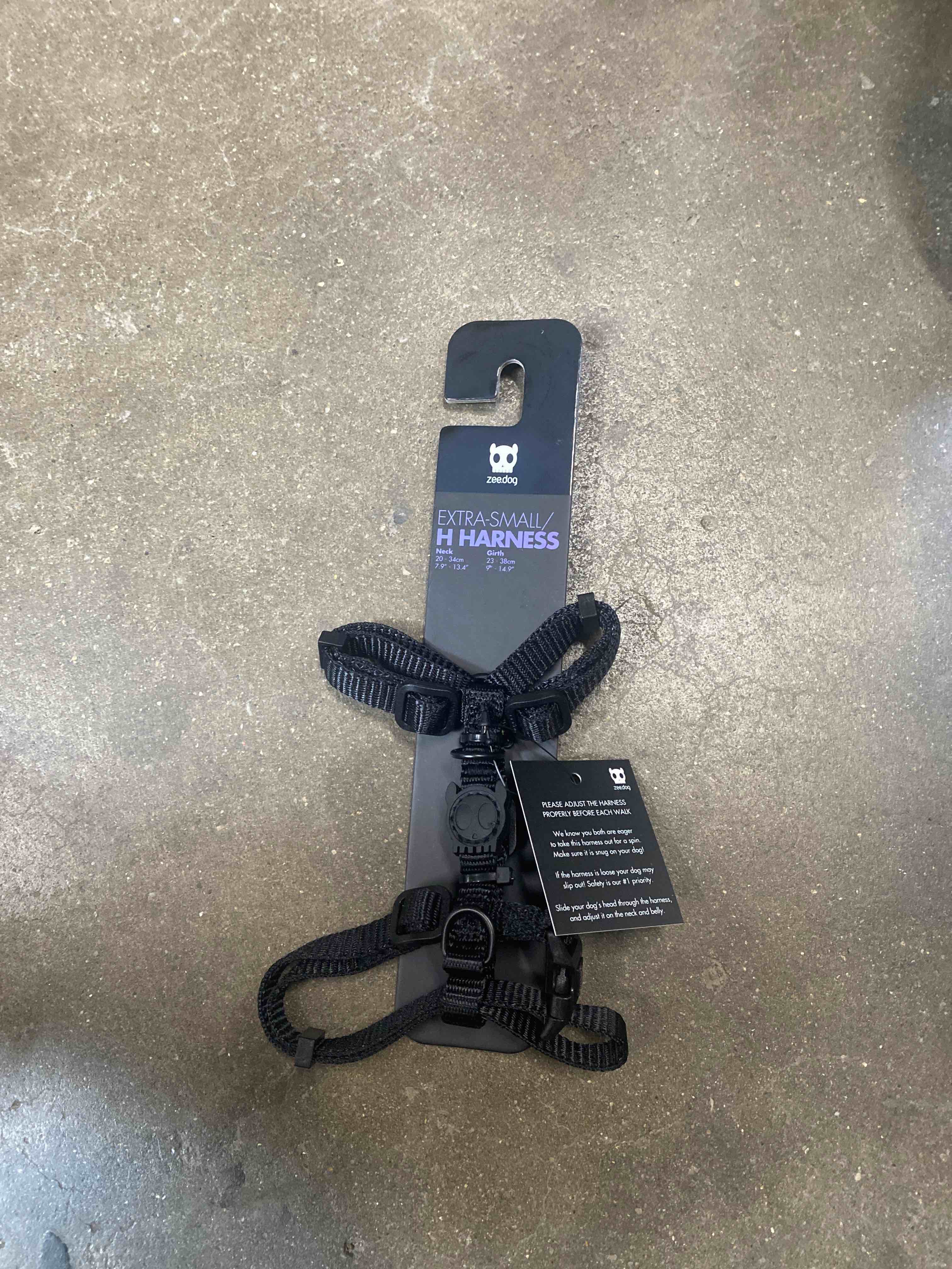 https://s3.amazonaws.com/lotting-images-prod/bidfta/GRN3488904_1689599586006.jpeg